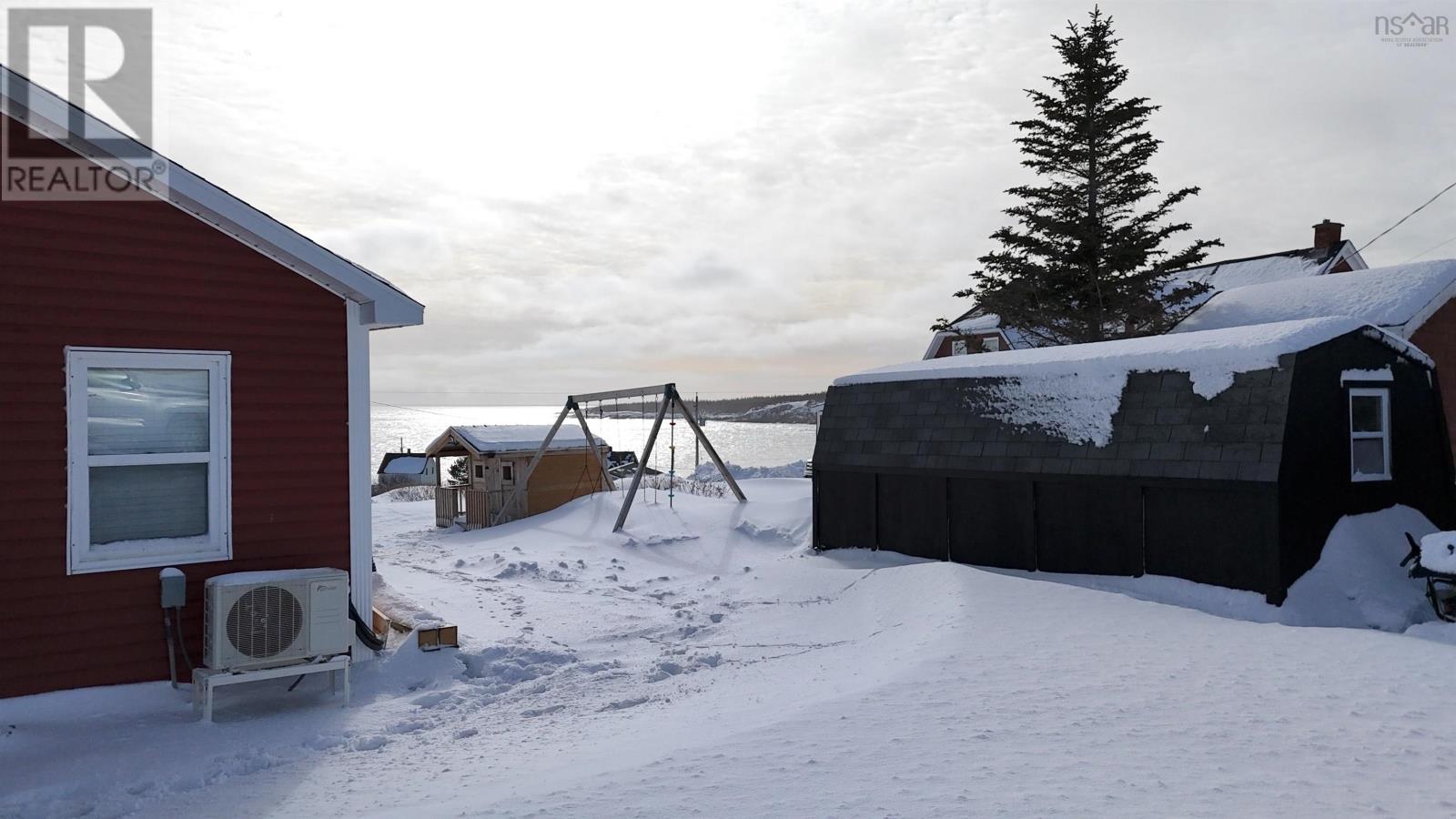 35 Ocean View, Neils Harbour, Nova Scotia  B0C 1N0 - Photo 34 - 202602550