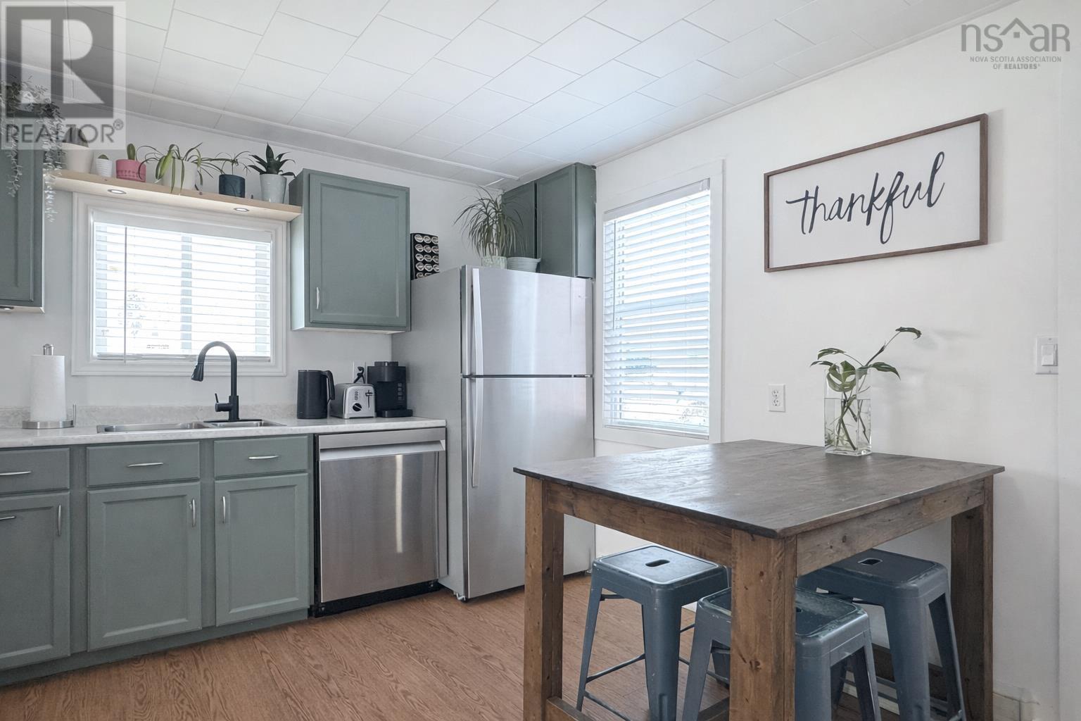 35 Ocean View, Neils Harbour, Nova Scotia  B0C 1N0 - Photo 6 - 202602550