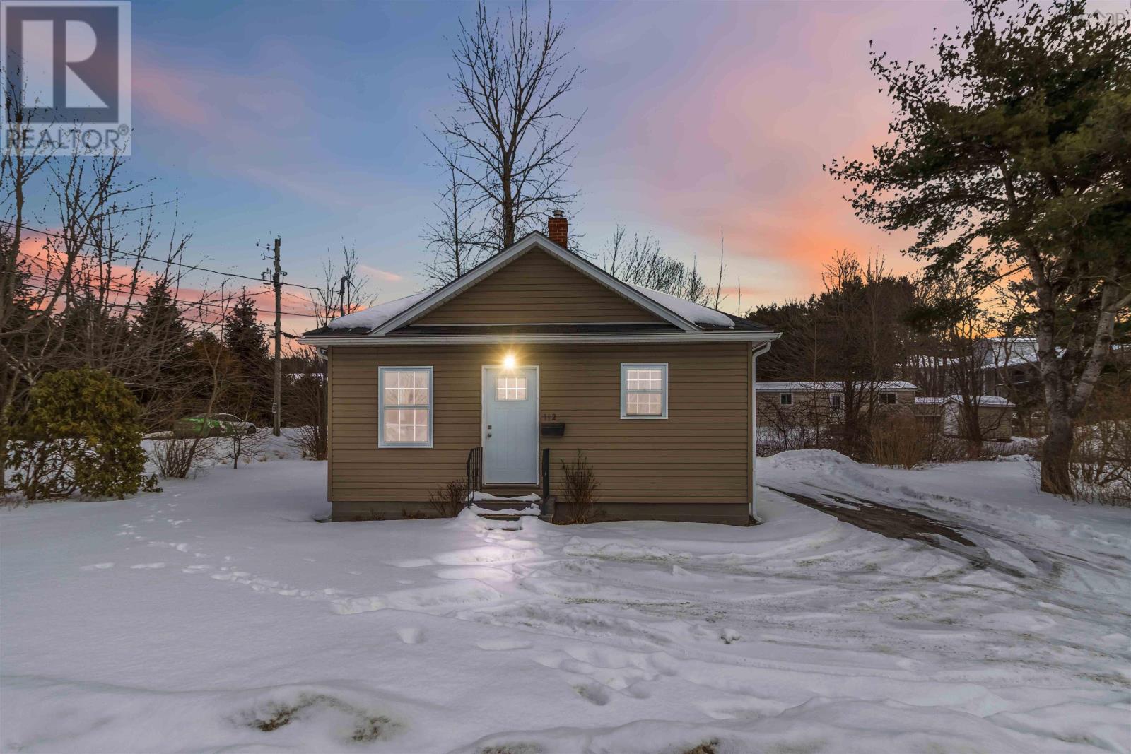 112 North Street, Bridgewater, Nova Scotia  B4V 2V6 - Photo 2 - 202602628