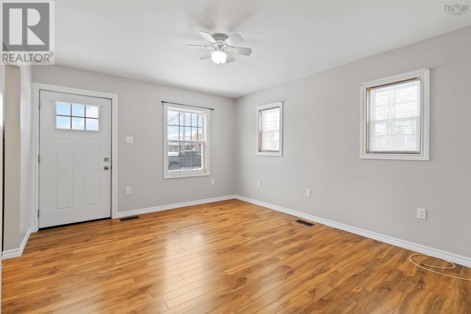 112 North Street, Bridgewater, Nova Scotia  B4V 2V6 - Photo 5 - 202602628