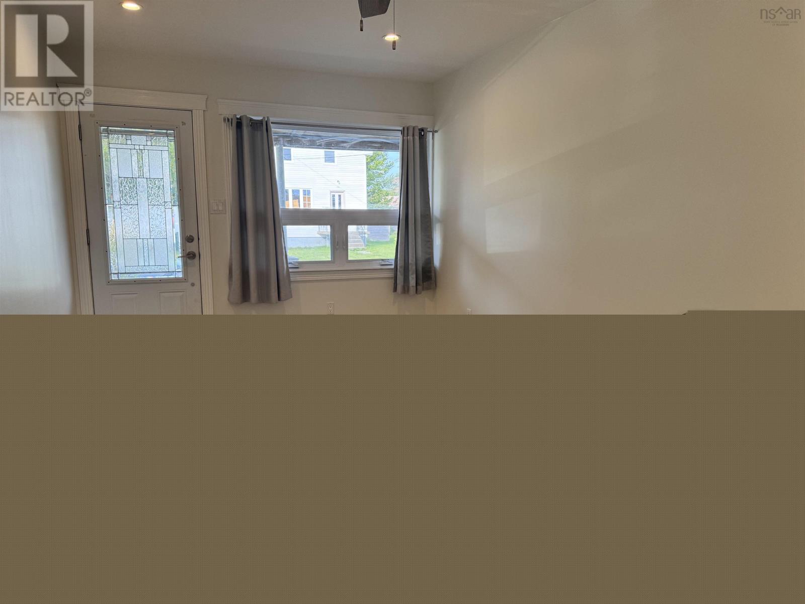 41-43 Concord Street, Glace Bay, Nova Scotia  B1A 3A7 - Photo 2 - 202602674