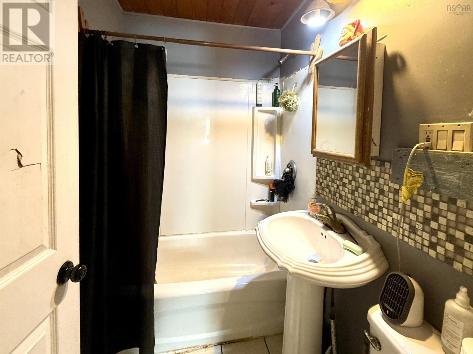 2624 Highway 1, Aylesford, Nova Scotia  B0P 1C0 - Photo 13 - 202602706