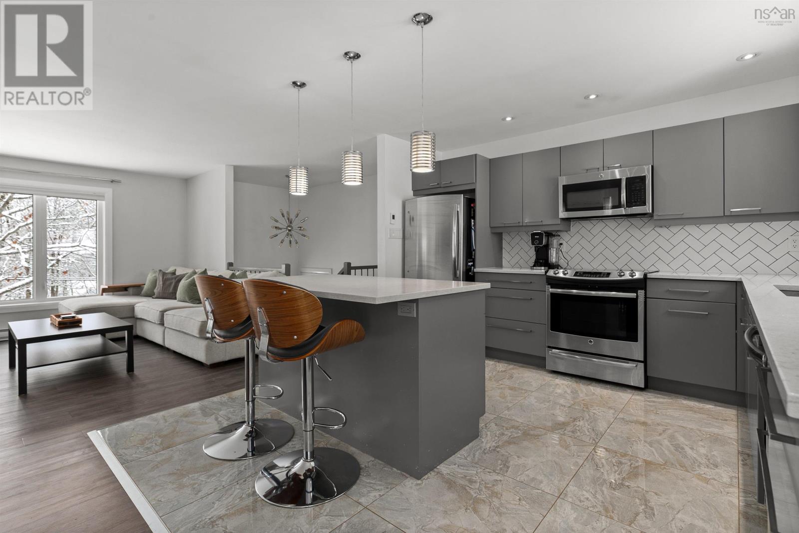 212 Howe Avenue, Fall River, Nova Scotia  B2T 1H7 - Photo 11 - 202602723