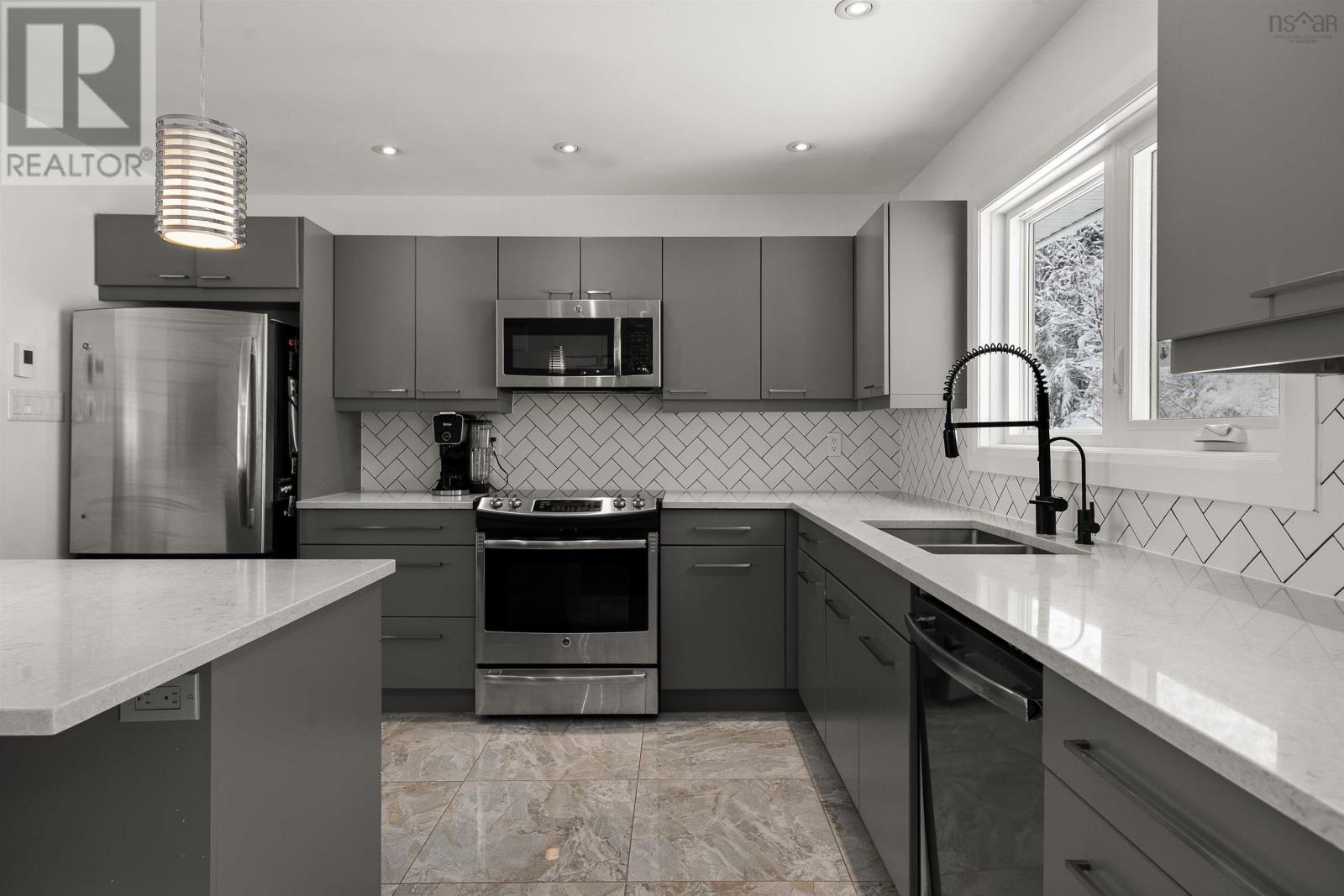 212 Howe Avenue, Fall River, Nova Scotia  B2T 1H7 - Photo 12 - 202602723