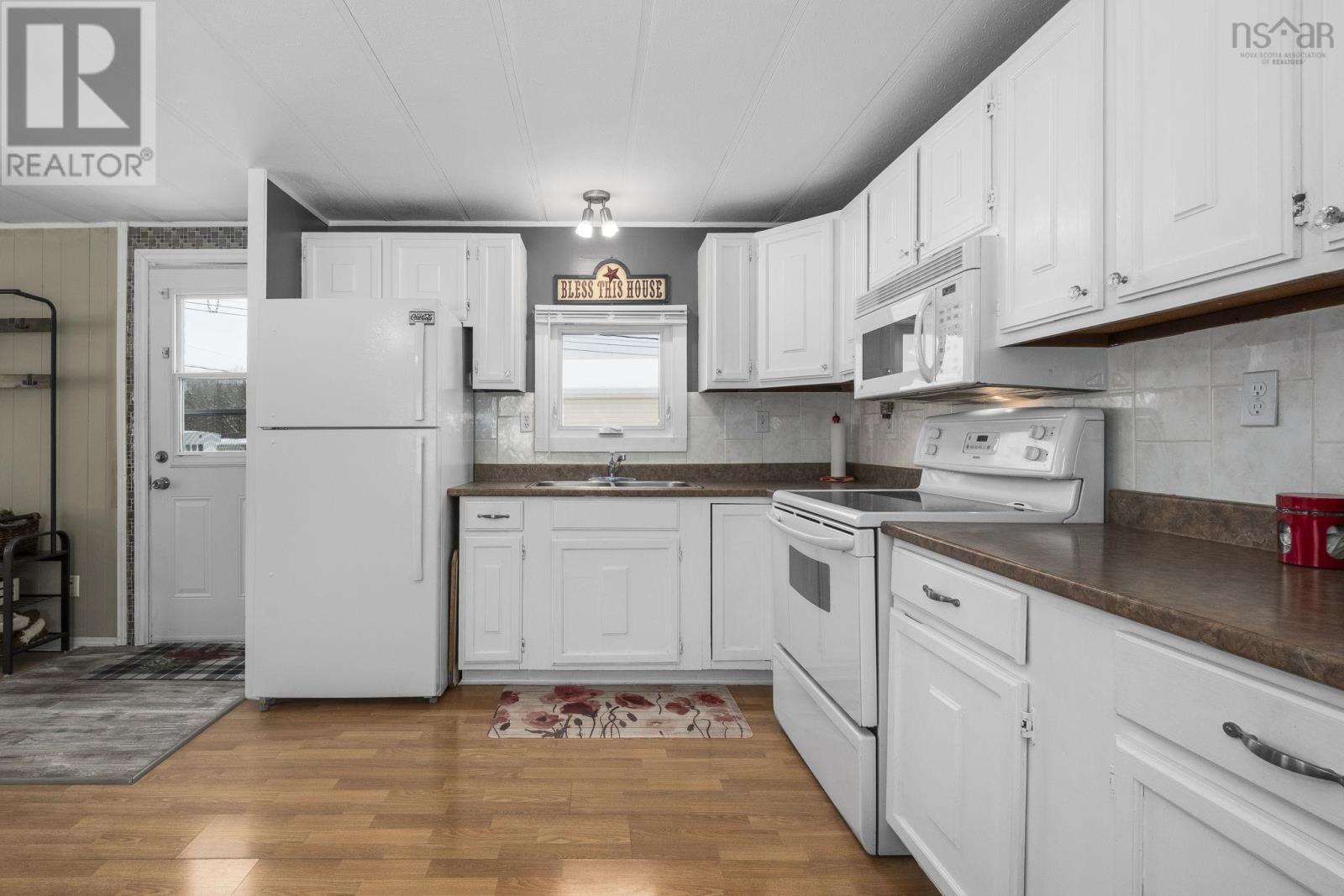 56 Manor Drive, Lower Sackville, Nova Scotia  B4C 2P1 - Photo 7 - 202602747