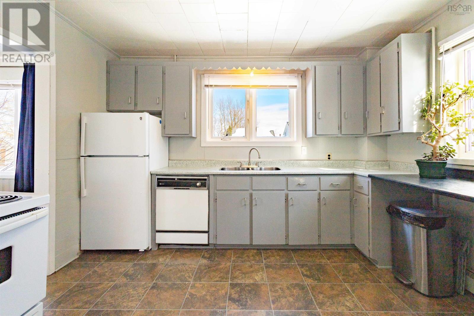 31 Hillcrest Street, Inverness, Nova Scotia  B0E 1N0 - Photo 4 - 202602783