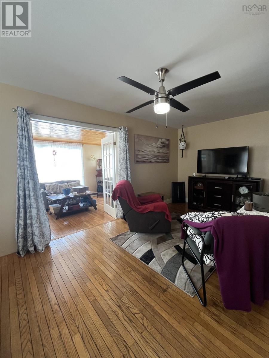 66 Mcgee Street, Springhill, Nova Scotia  B0M 1X0 - Photo 13 - 202602974