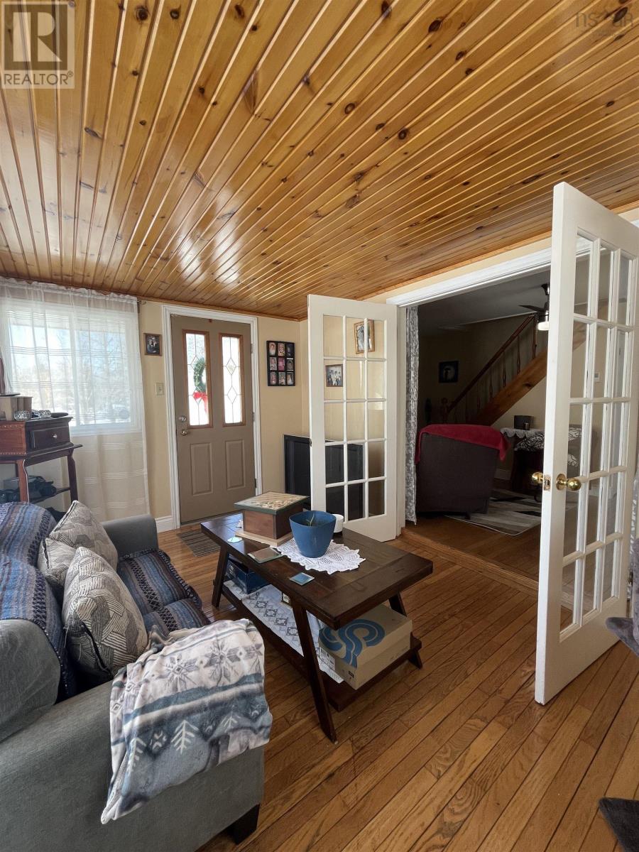 66 Mcgee Street, Springhill, Nova Scotia  B0M 1X0 - Photo 16 - 202602974