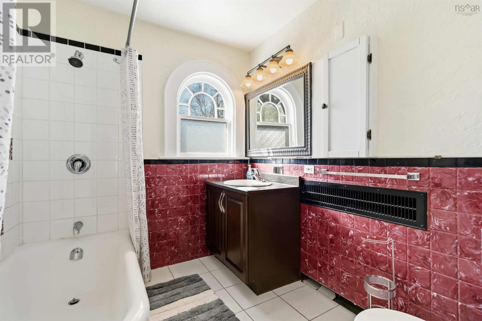 41 Alexandra Avenue, Bridgewater, Nova Scotia  B4V 1H2 - Photo 26 - 202603005