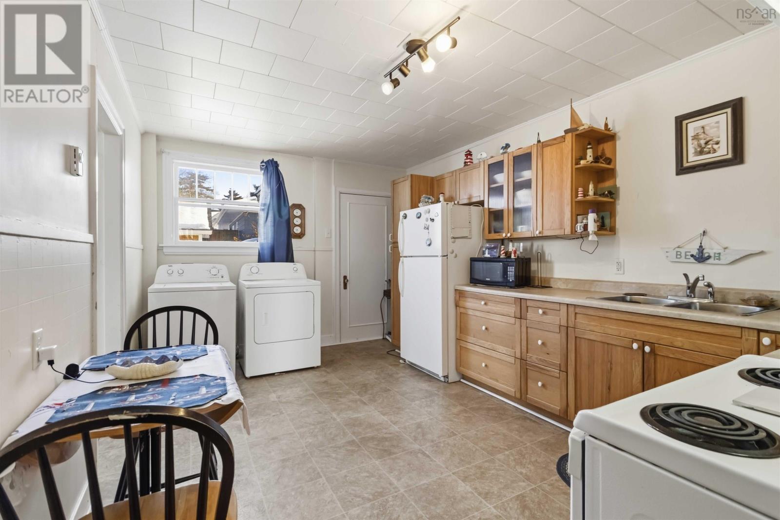 41 Alexandra Avenue, Bridgewater, Nova Scotia  B4V 1H2 - Photo 34 - 202603005