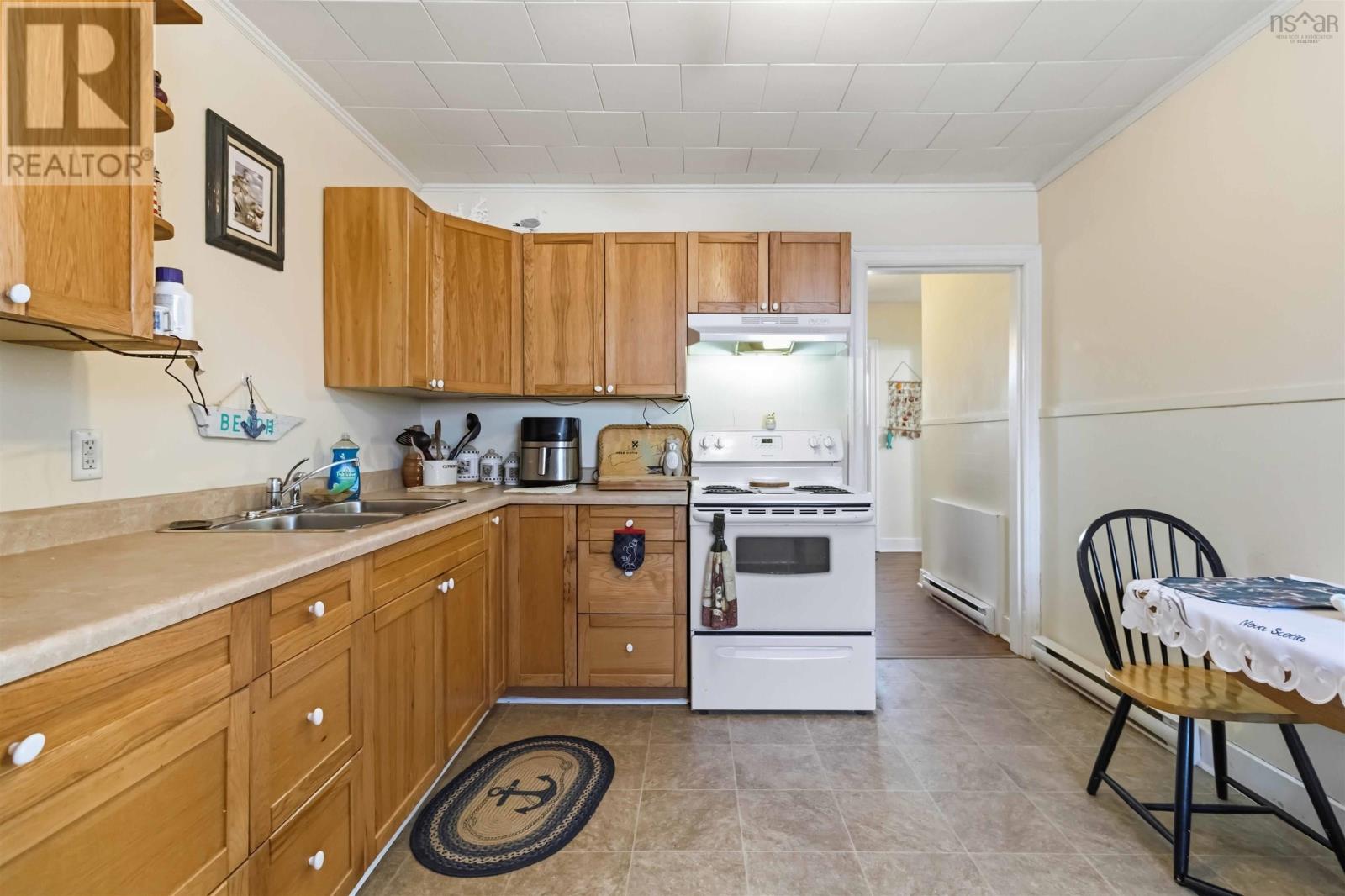 41 Alexandra Avenue, Bridgewater, Nova Scotia  B4V 1H2 - Photo 36 - 202603005