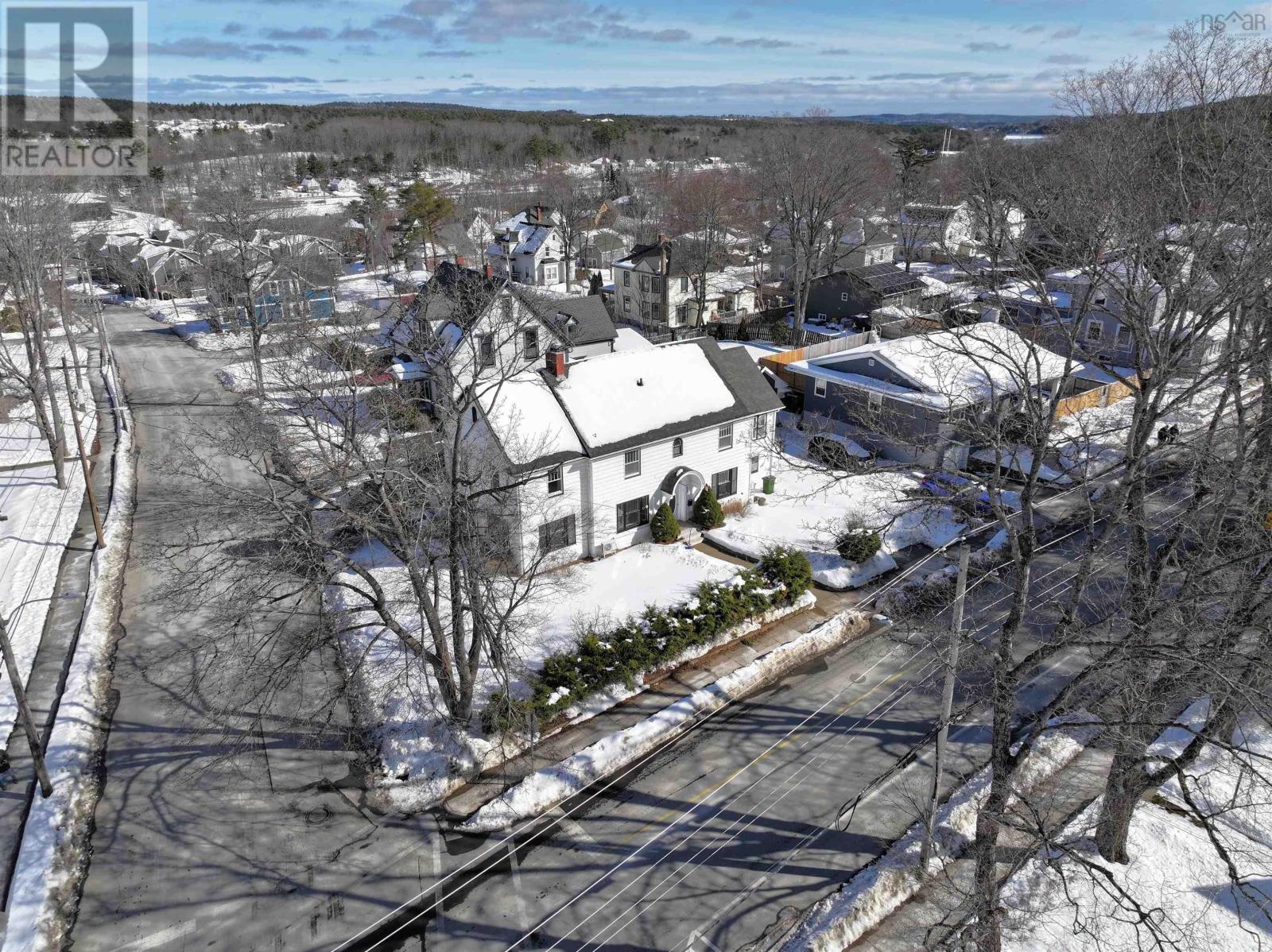 41 Alexandra Avenue, Bridgewater, Nova Scotia  B4V 1H2 - Photo 6 - 202603005