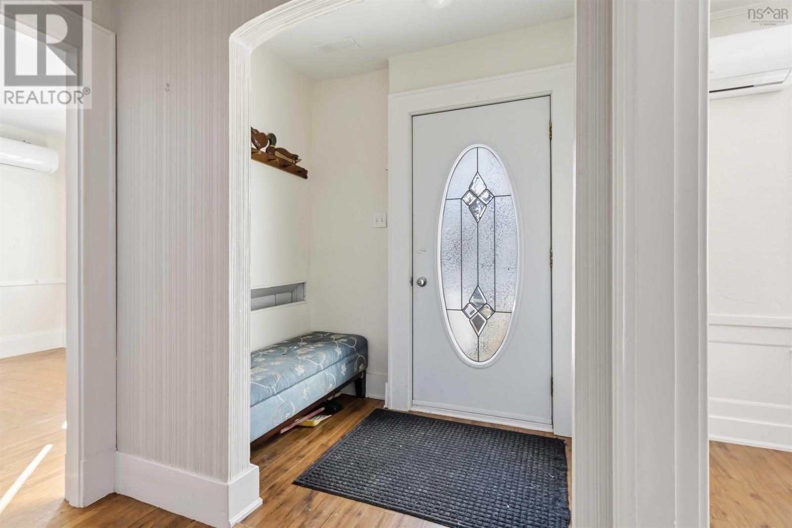 41 Alexandra Avenue, Bridgewater, Nova Scotia  B4V 1H2 - Photo 8 - 202603005