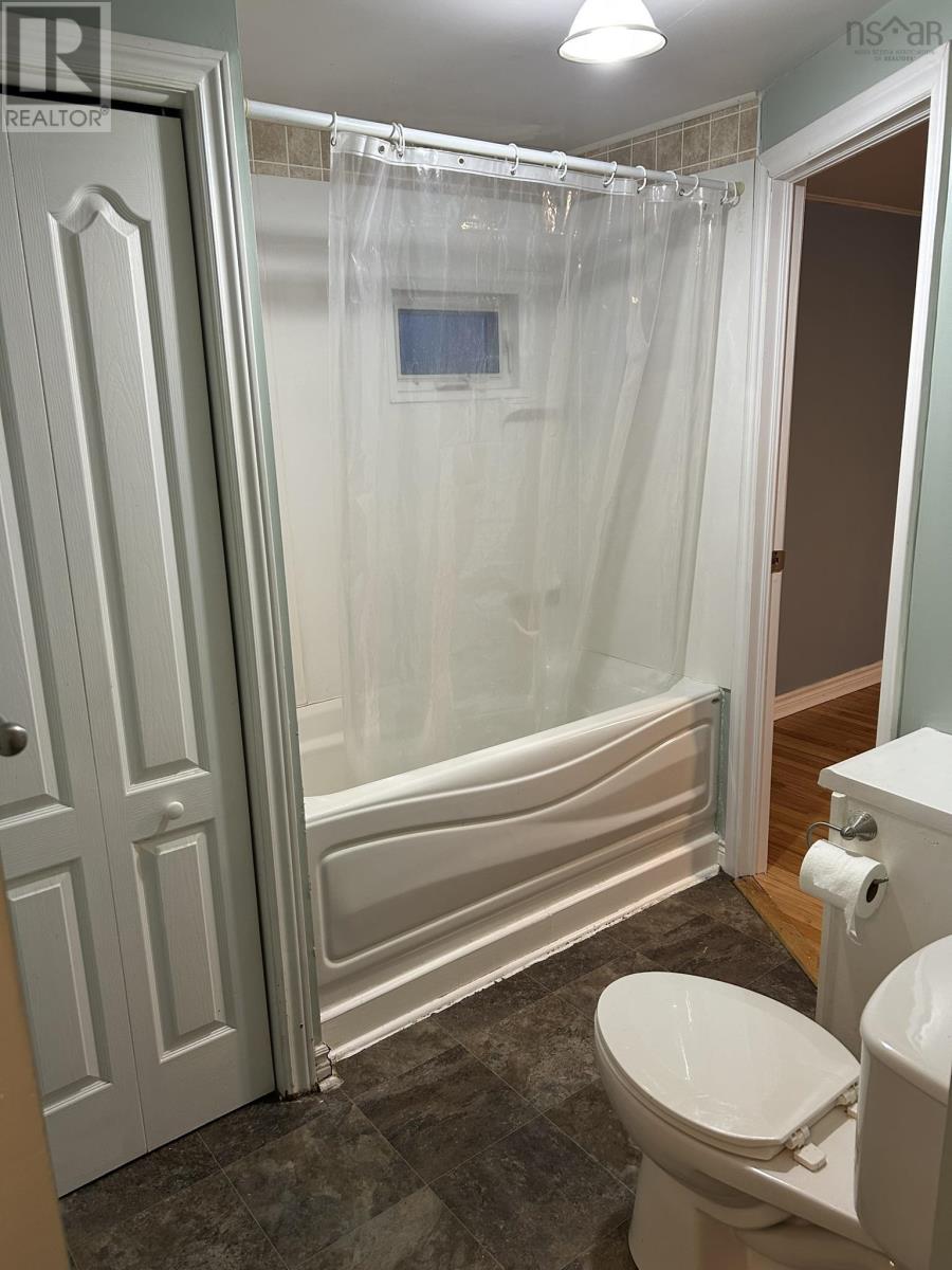 1017 Poplar Street, Westville, Nova Scotia  B0K 1S0 - Photo 7 - 202603010