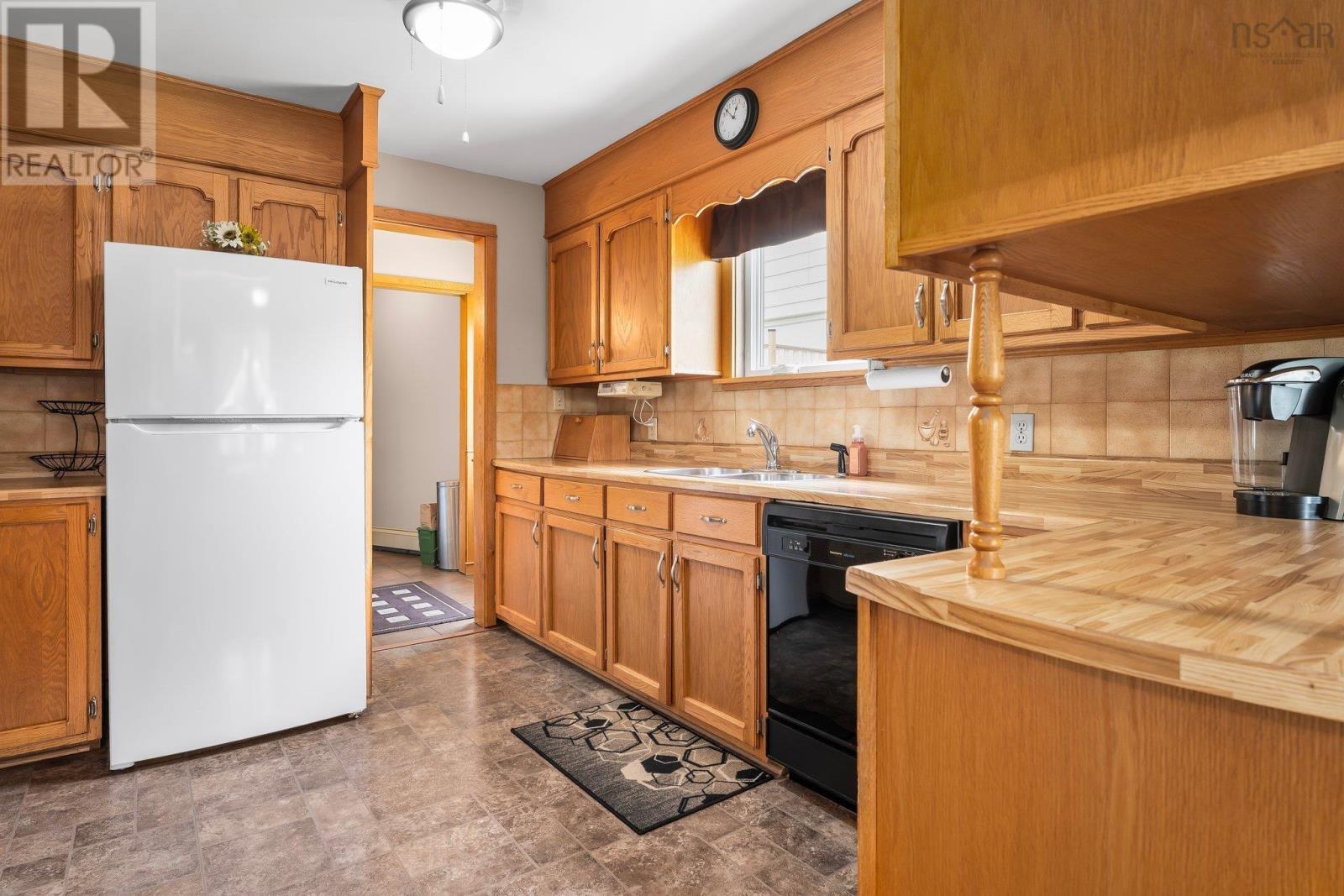 88 Armada Drive, Halifax, Nova Scotia  B3M 1P9 - Photo 18 - 202603032