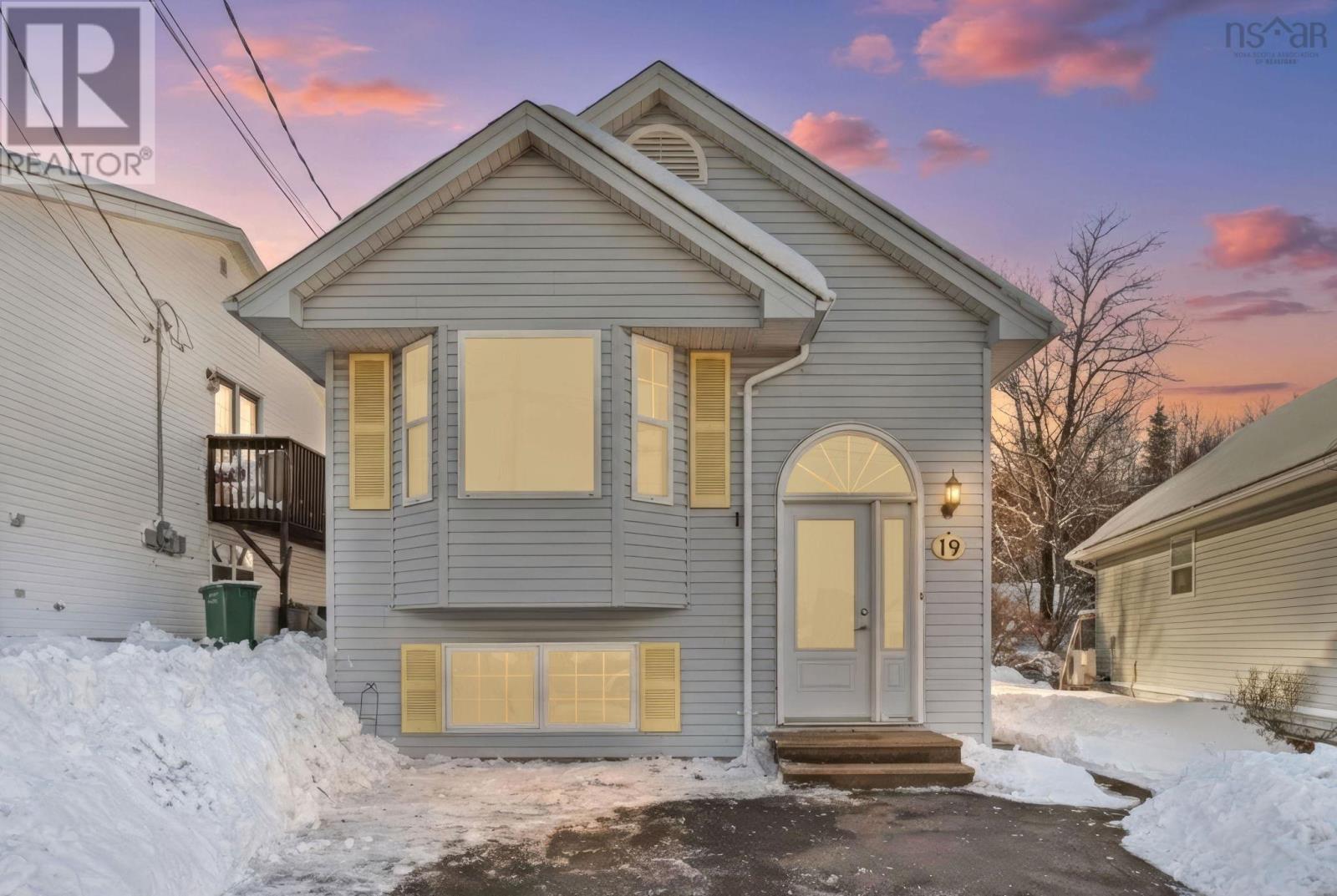 19 Bianca Court, Middle Sackville, Nova Scotia  B4E 3E2 - Photo 2 - 202603043