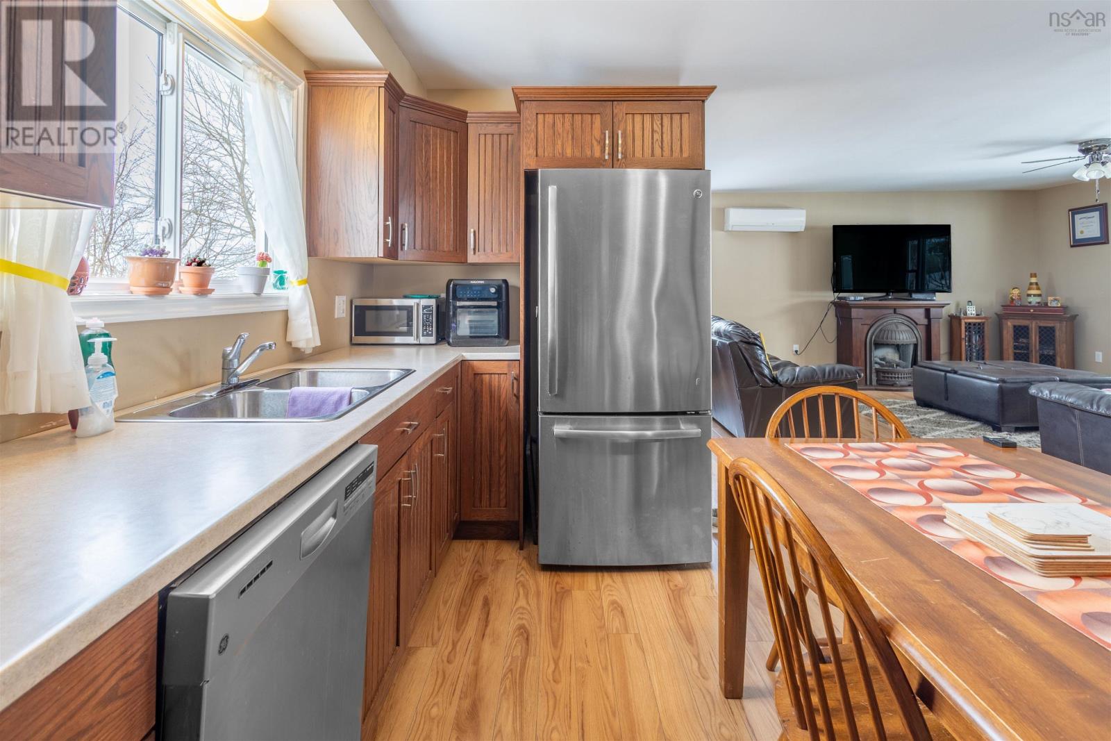 661 Willow Street, New Waterford, Nova Scotia  B1H 3W3 - Photo 14 - 202603049