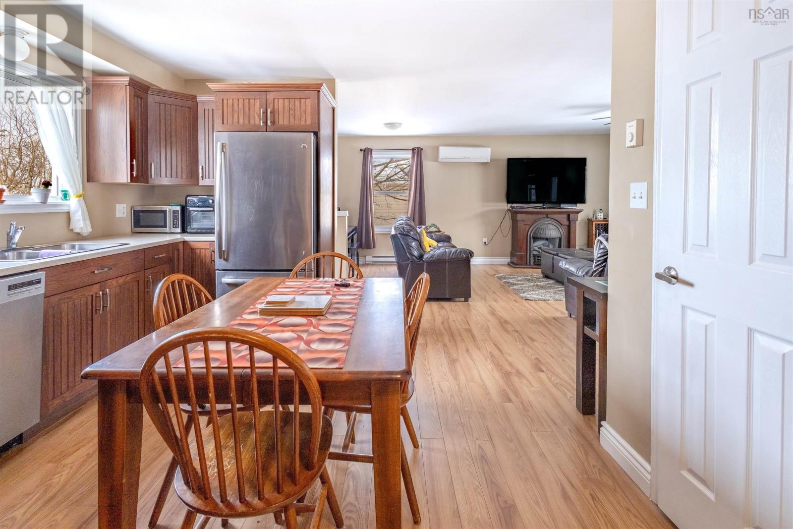 661 Willow Street, New Waterford, Nova Scotia  B1H 3W3 - Photo 16 - 202603049