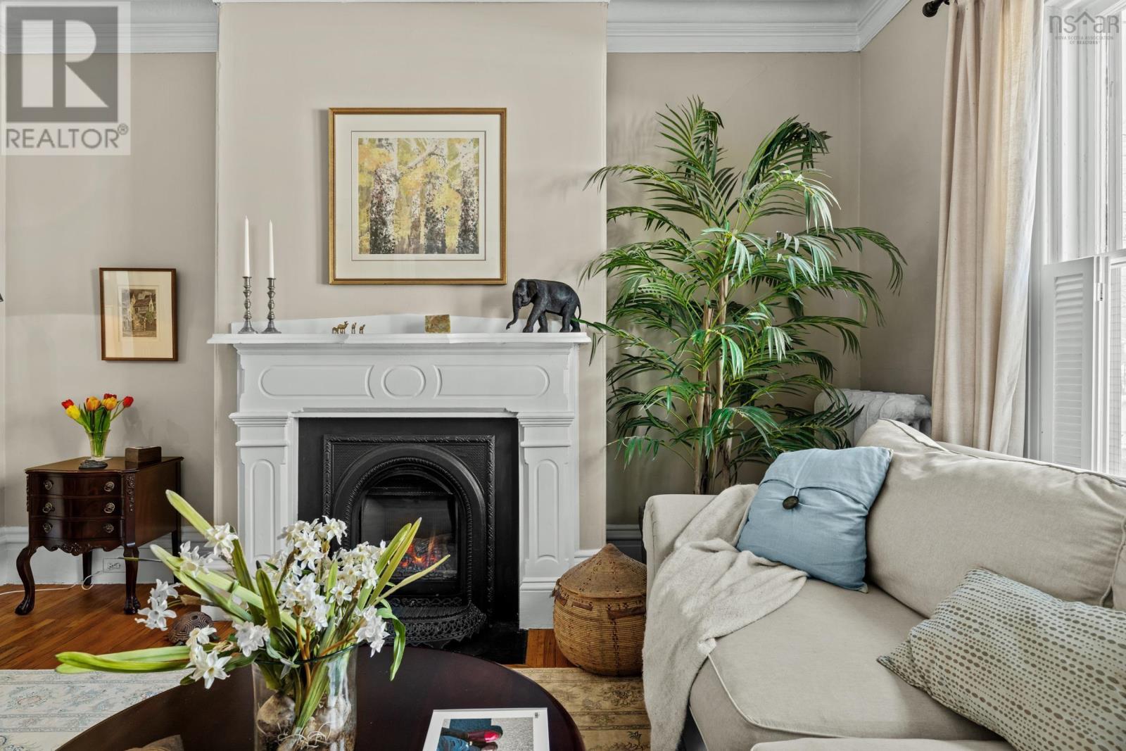 5742 Victoria Road, Halifax, Nova Scotia  B3H 1N2 - Photo 10 - 202603053