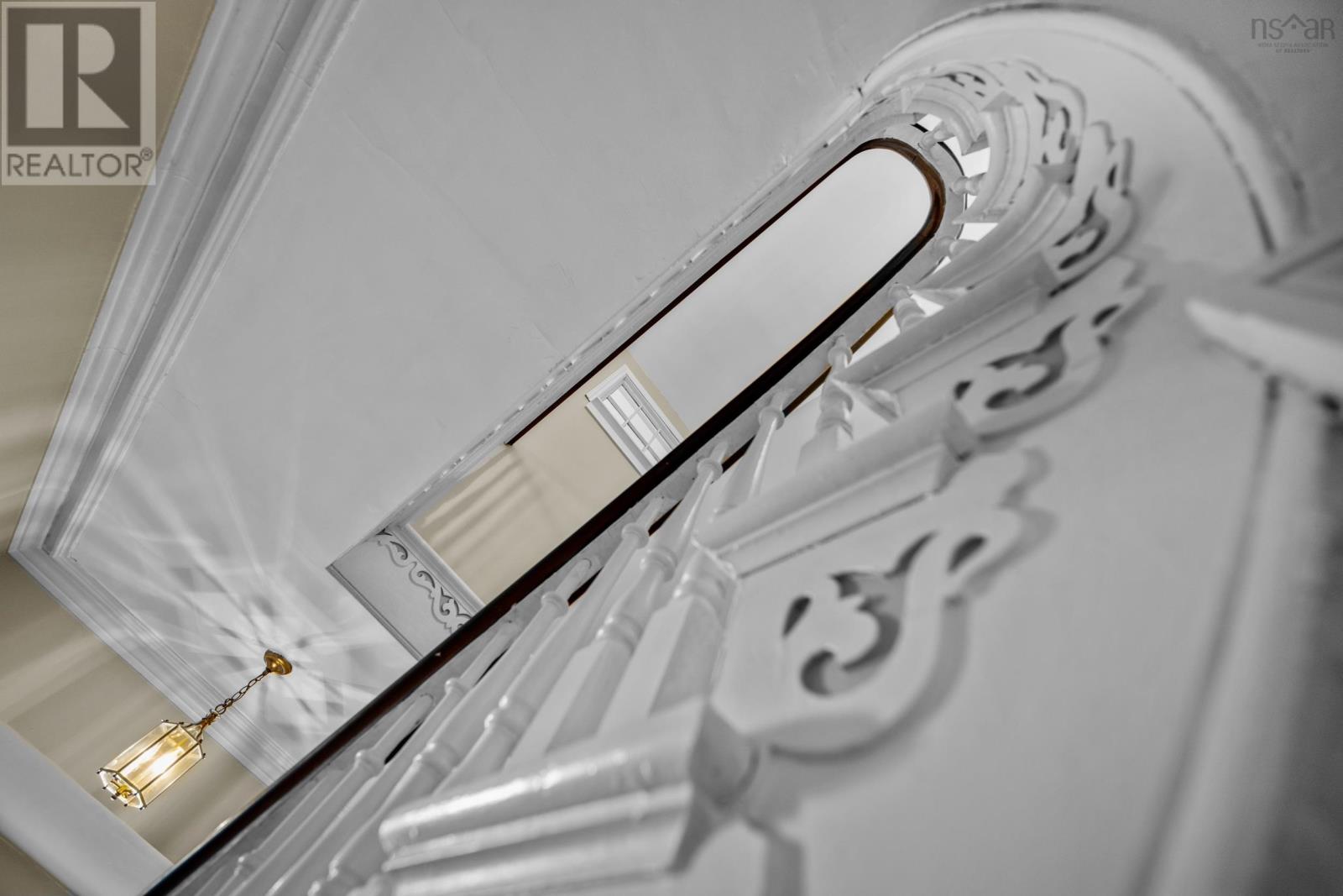 5742 Victoria Road, Halifax, Nova Scotia  B3H 1N2 - Photo 30 - 202603053