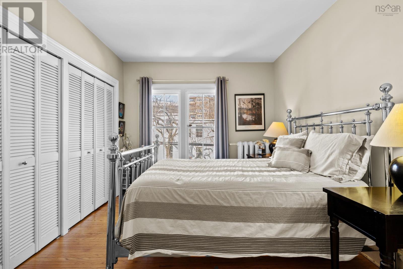 5742 Victoria Road, Halifax, Nova Scotia  B3H 1N2 - Photo 34 - 202603053