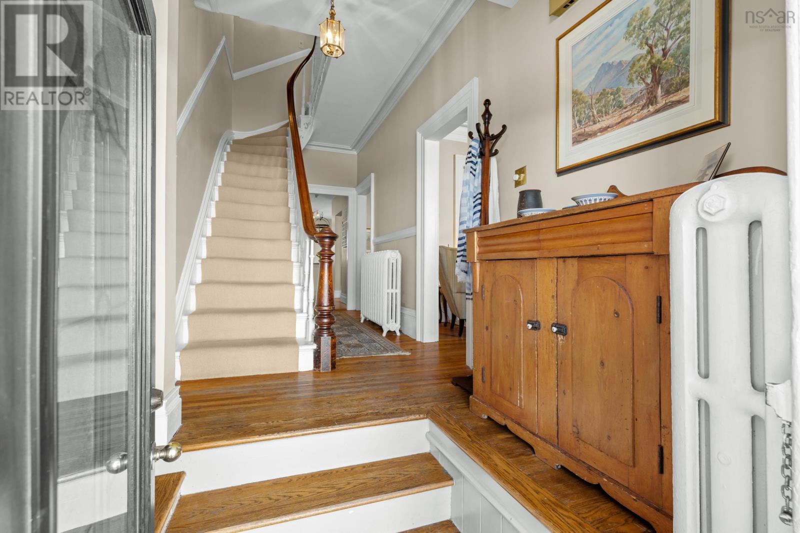 5742 Victoria Road, Halifax, Nova Scotia  B3H 1N2 - Photo 4 - 202603053