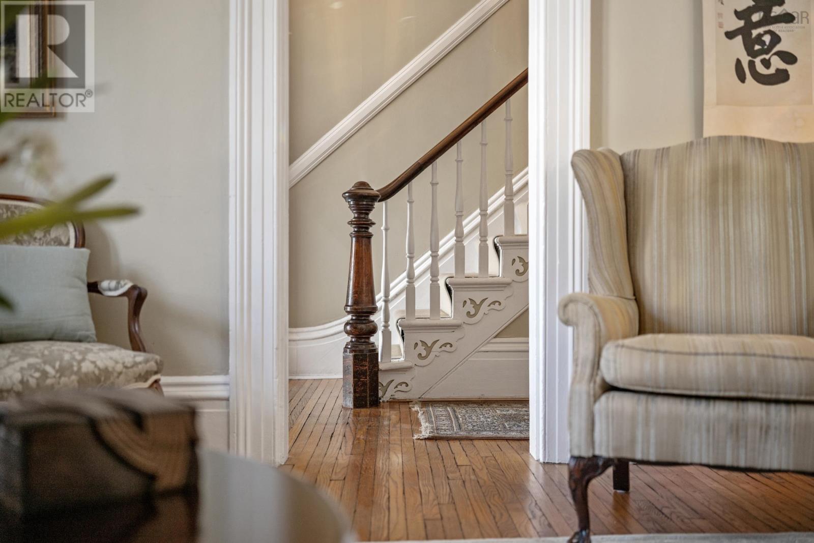 5742 Victoria Road, Halifax, Nova Scotia  B3H 1N2 - Photo 8 - 202603053