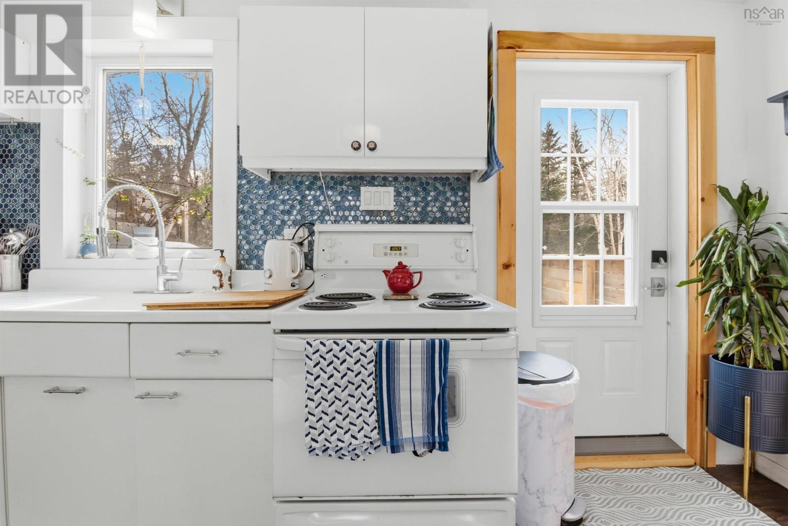 4642 St. Margarets Bay Road, Upper Tantallon, Nova Scotia  B3Z 1C4 - Photo 11 - 202603099