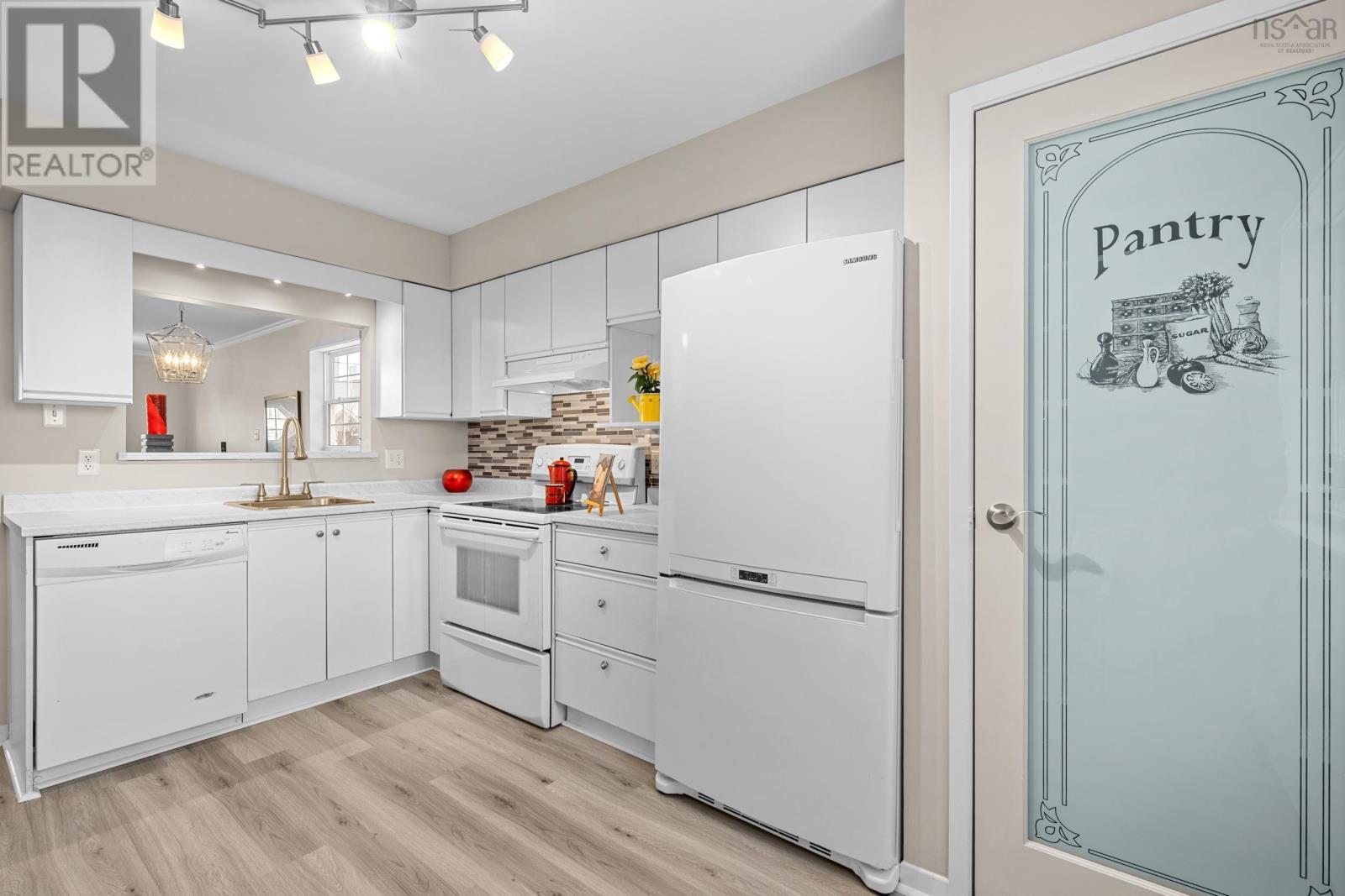 28 Tutor Court, Dartmouth, Nova Scotia  B3A 4X9 - Photo 18 - 202603102