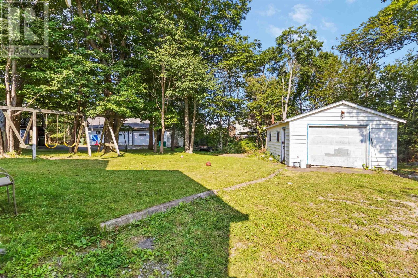 24 Levis Street, Halifax, Nova Scotia  B3R 1L9 - Photo 29 - 202603103