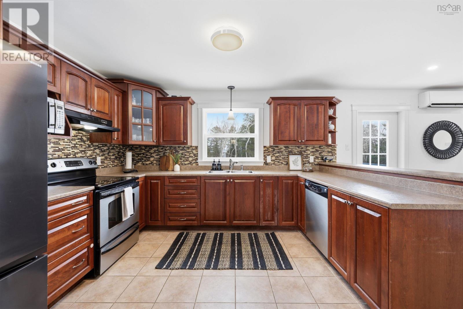 465 Laurel Ridge Drive, Beaver Bank, Nova Scotia  B4G 1H7 - Photo 10 - 202603162