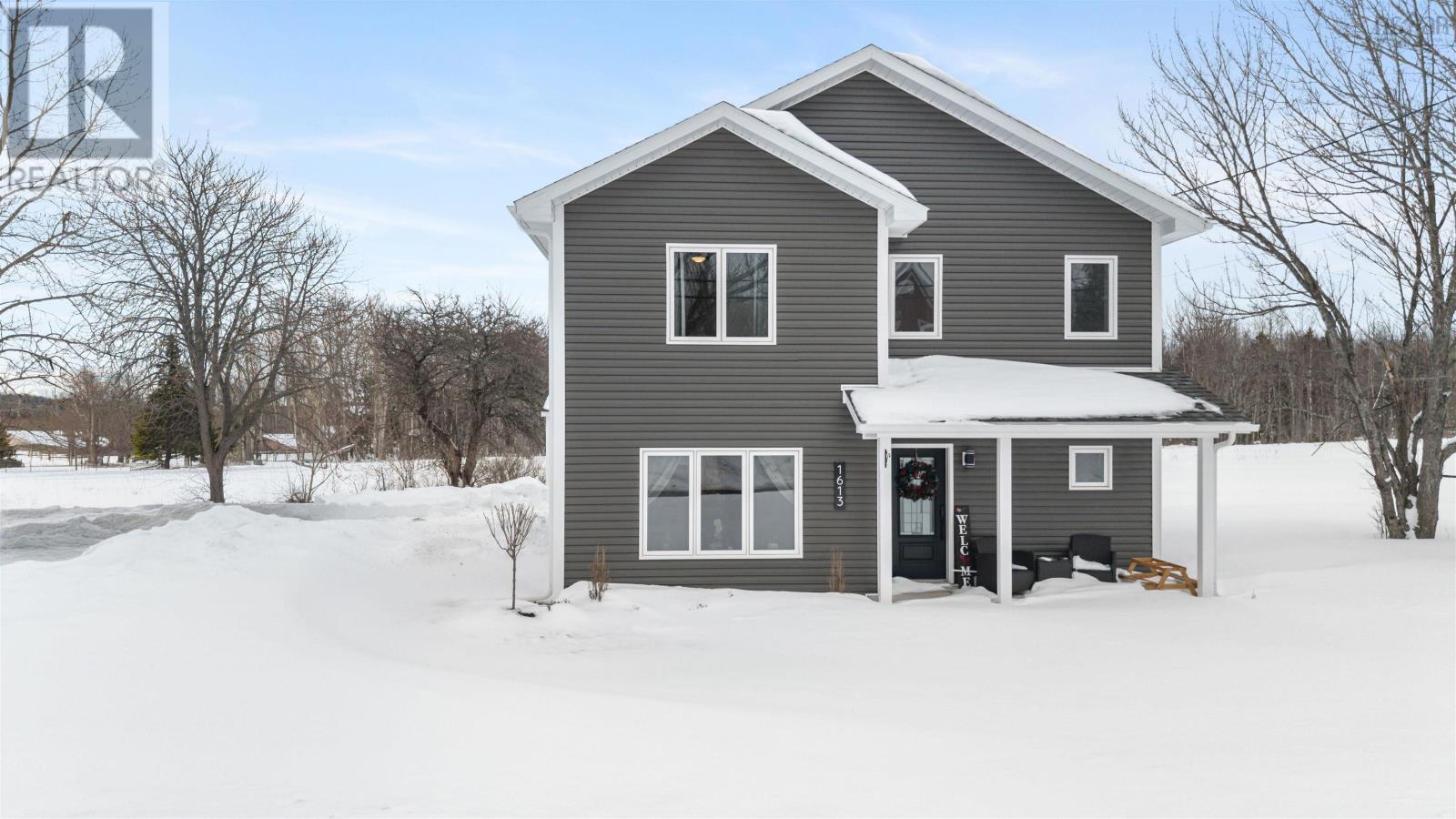 1613 Mackay Street, Westville, Nova Scotia  B0K 2A0 - Photo 2 - 202603247