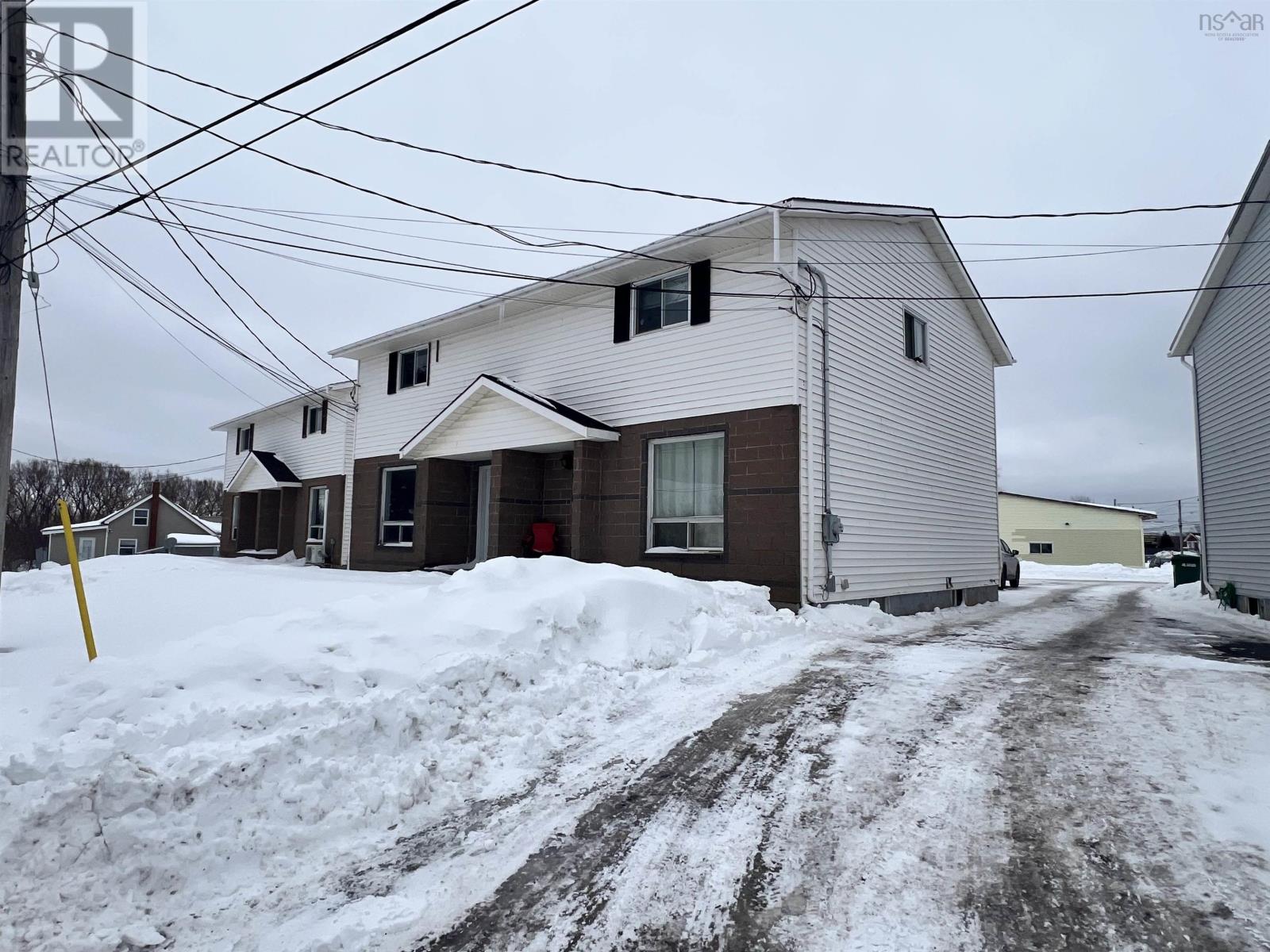 27/29 Browns Row, Stellarton, Nova Scotia  B0K 1S0 - Photo 2 - 202603250