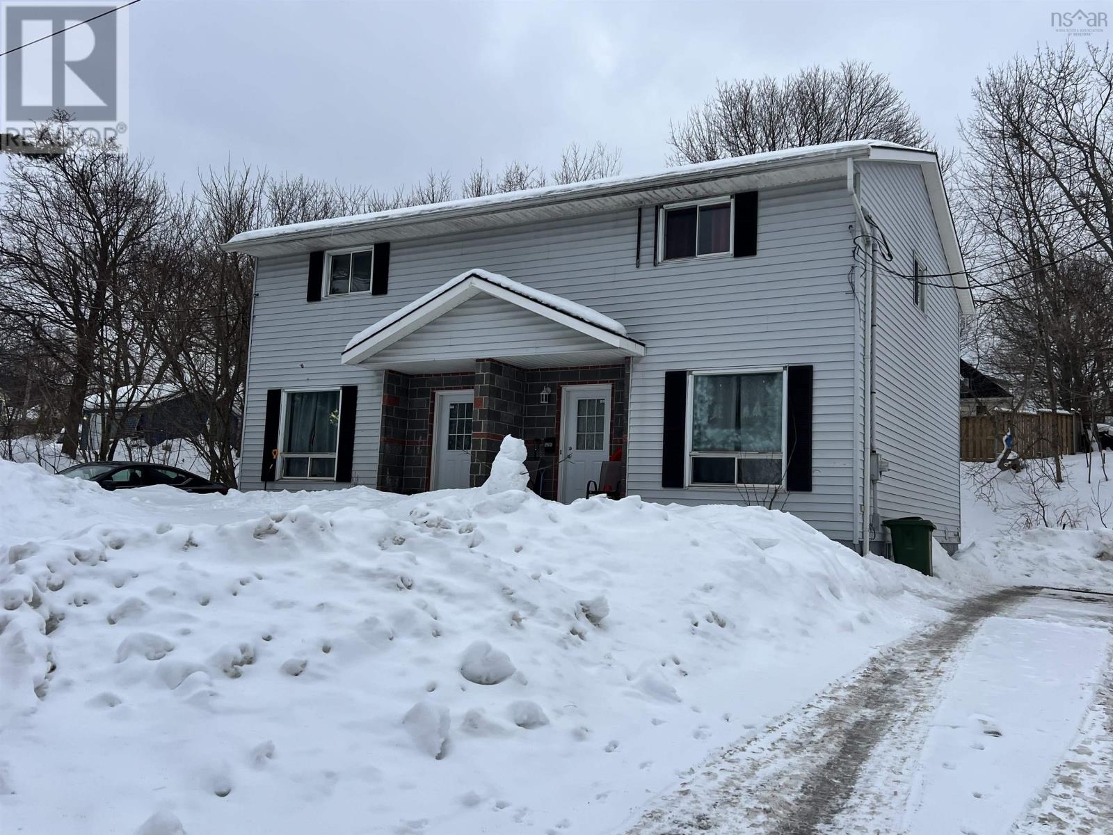 520/526 Pleasant Street, New Glasgow, Nova Scotia  B2H 2Z9 - Photo 3 - 202603251