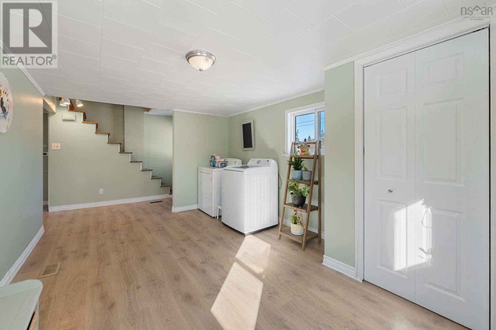 90 Oak Park Road, East Pubnico, Nova Scotia  B0W 2A0 - Photo 12 - 202603266