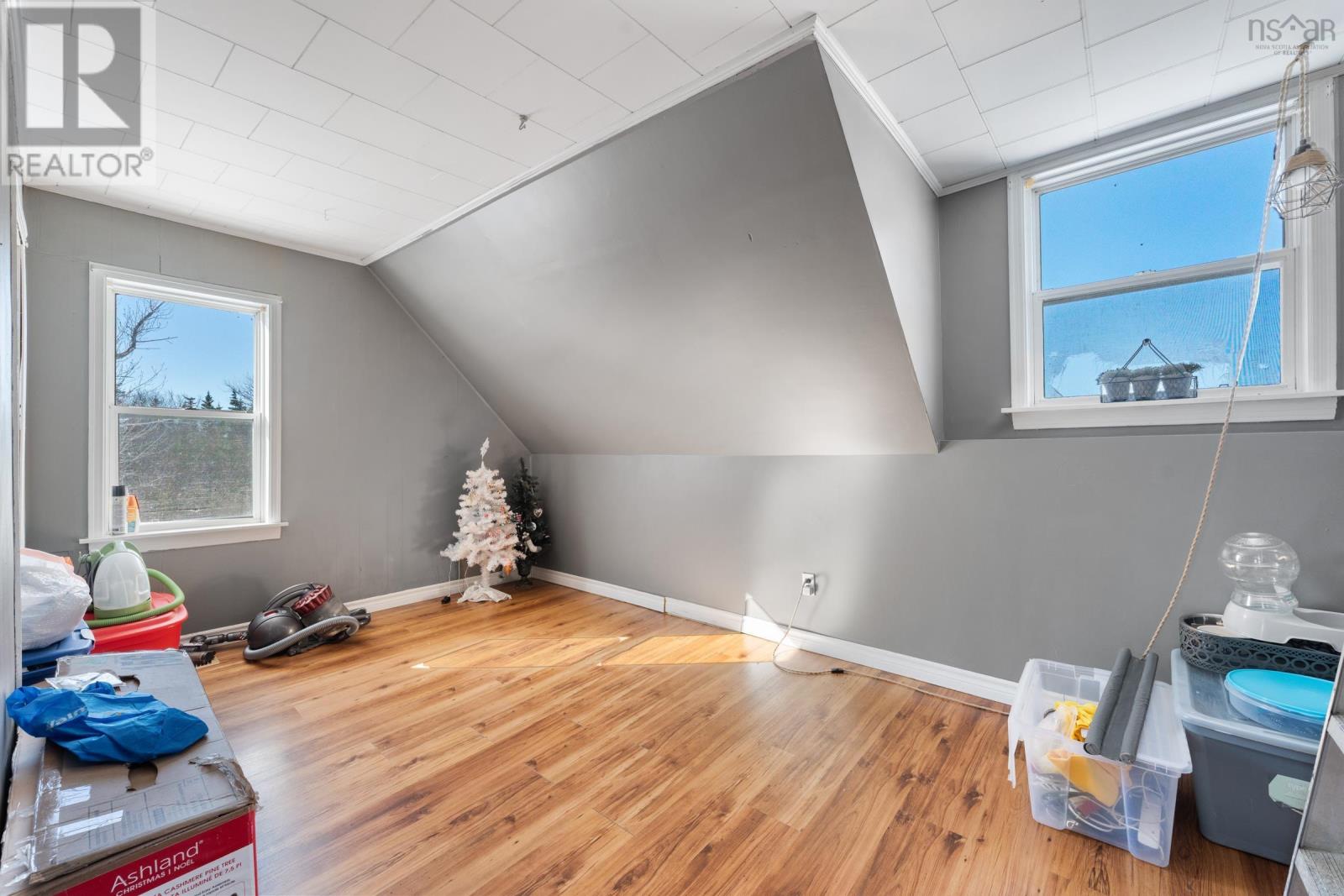 90 Oak Park Road, East Pubnico, Nova Scotia  B0W 2A0 - Photo 31 - 202603266