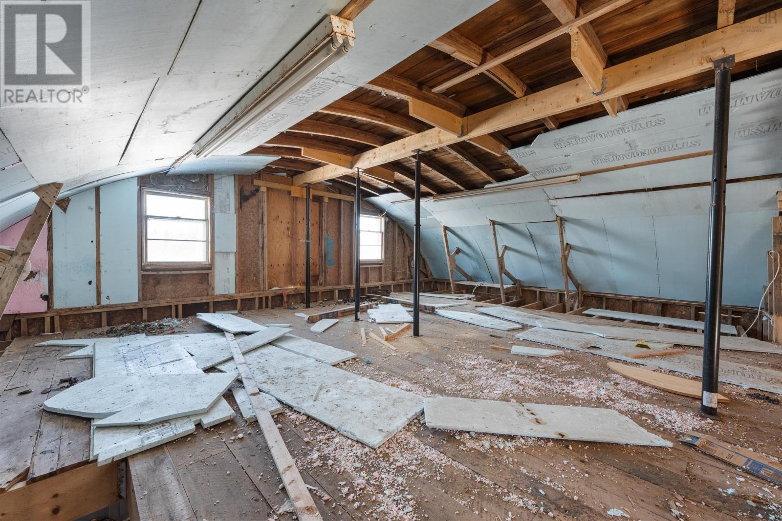 90 Oak Park Road, East Pubnico, Nova Scotia  B0W 2A0 - Photo 36 - 202603266