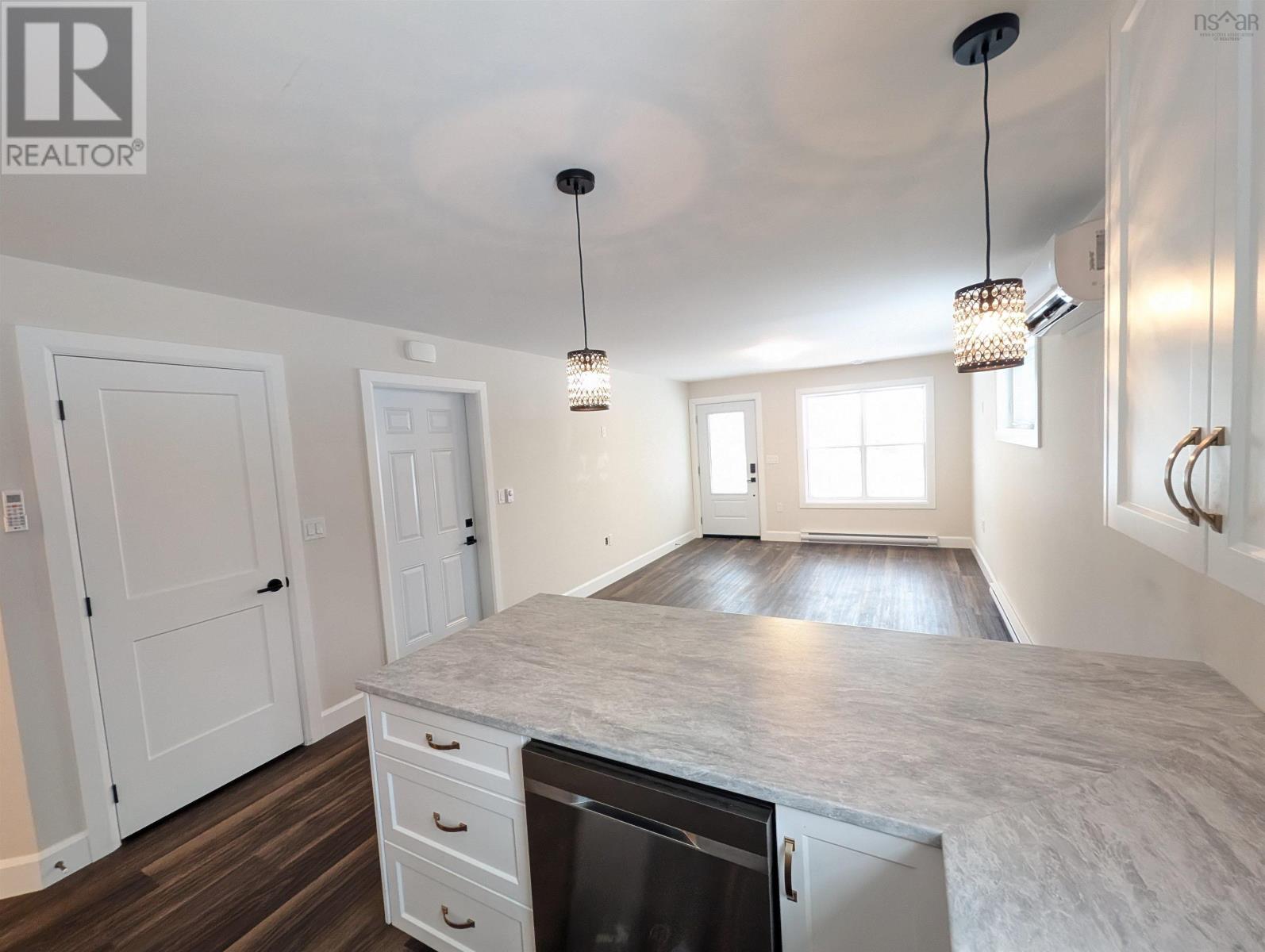 128 & 130 Renfrew Road, Enfield, Nova Scotia  B2T 1M6 - Photo 7 - 202603313