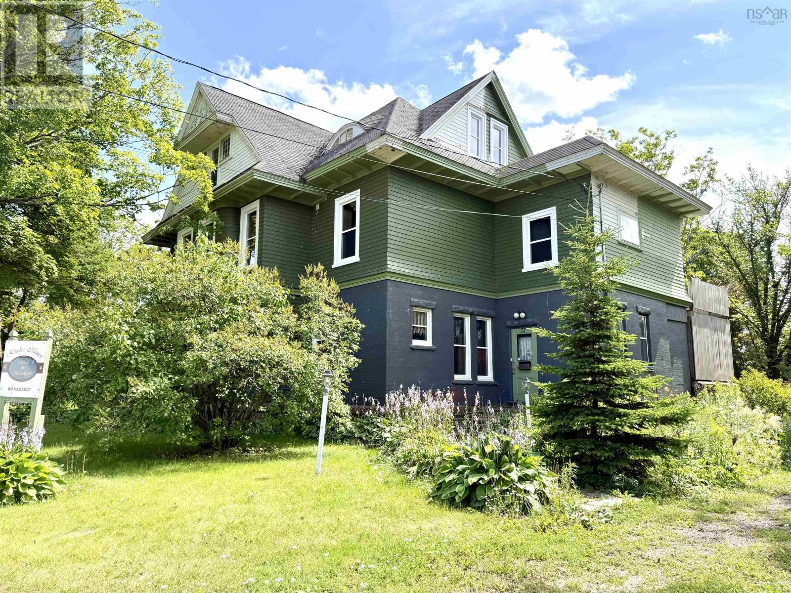 57 Havelock Street, Amherst, Nova Scotia  B4H 3J9 - Photo 4 - 202603375