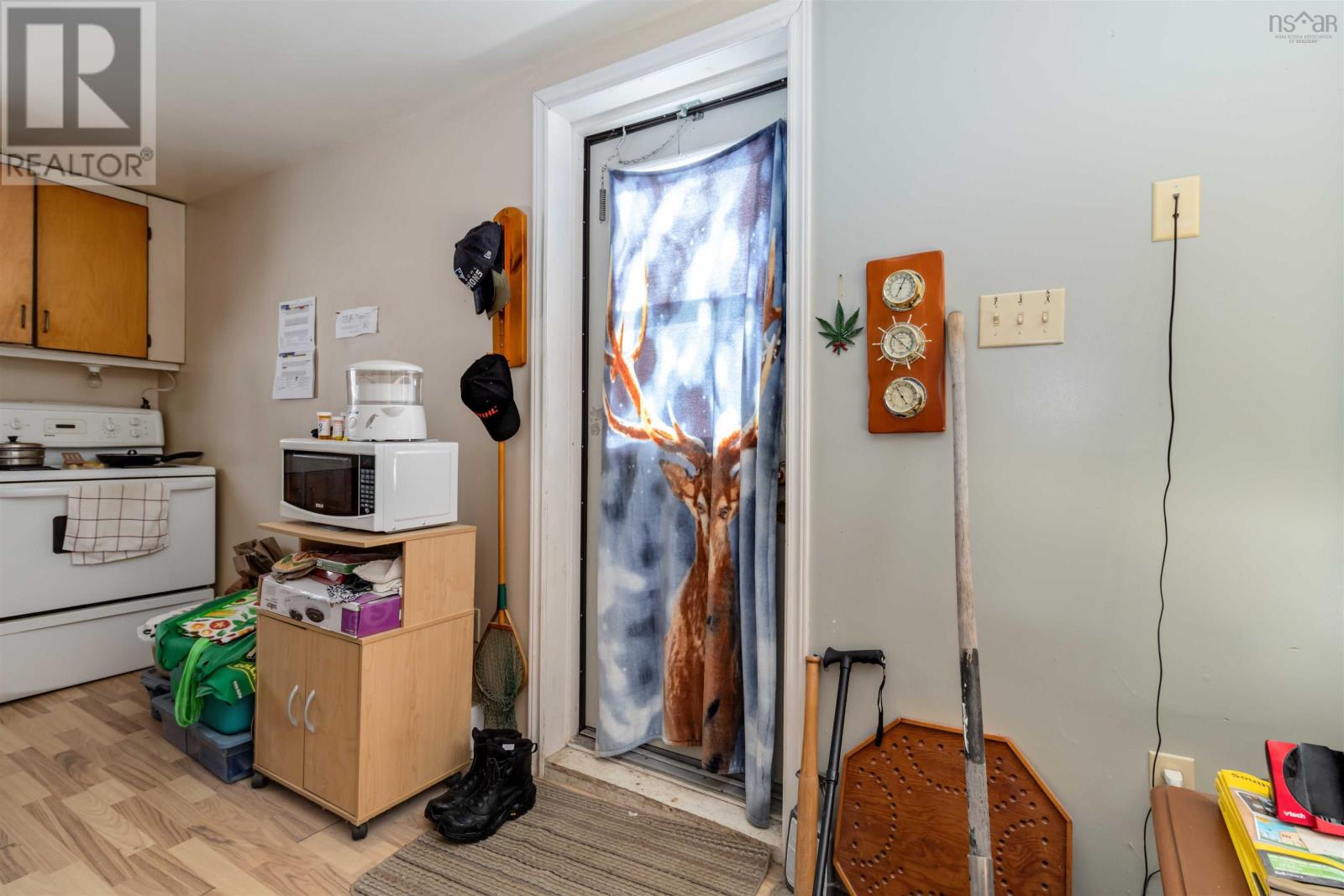 68 Croft Avenue, Crescent Beach, Nova Scotia  B0R 1C0 - Photo 9 - 202603507