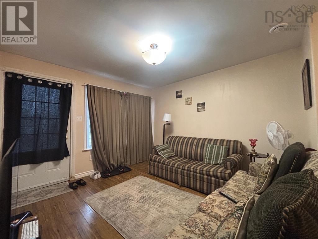 272/274 York Street, Glace Bay, Nova Scotia  B1A 2M3 - Photo 5 - 202603515