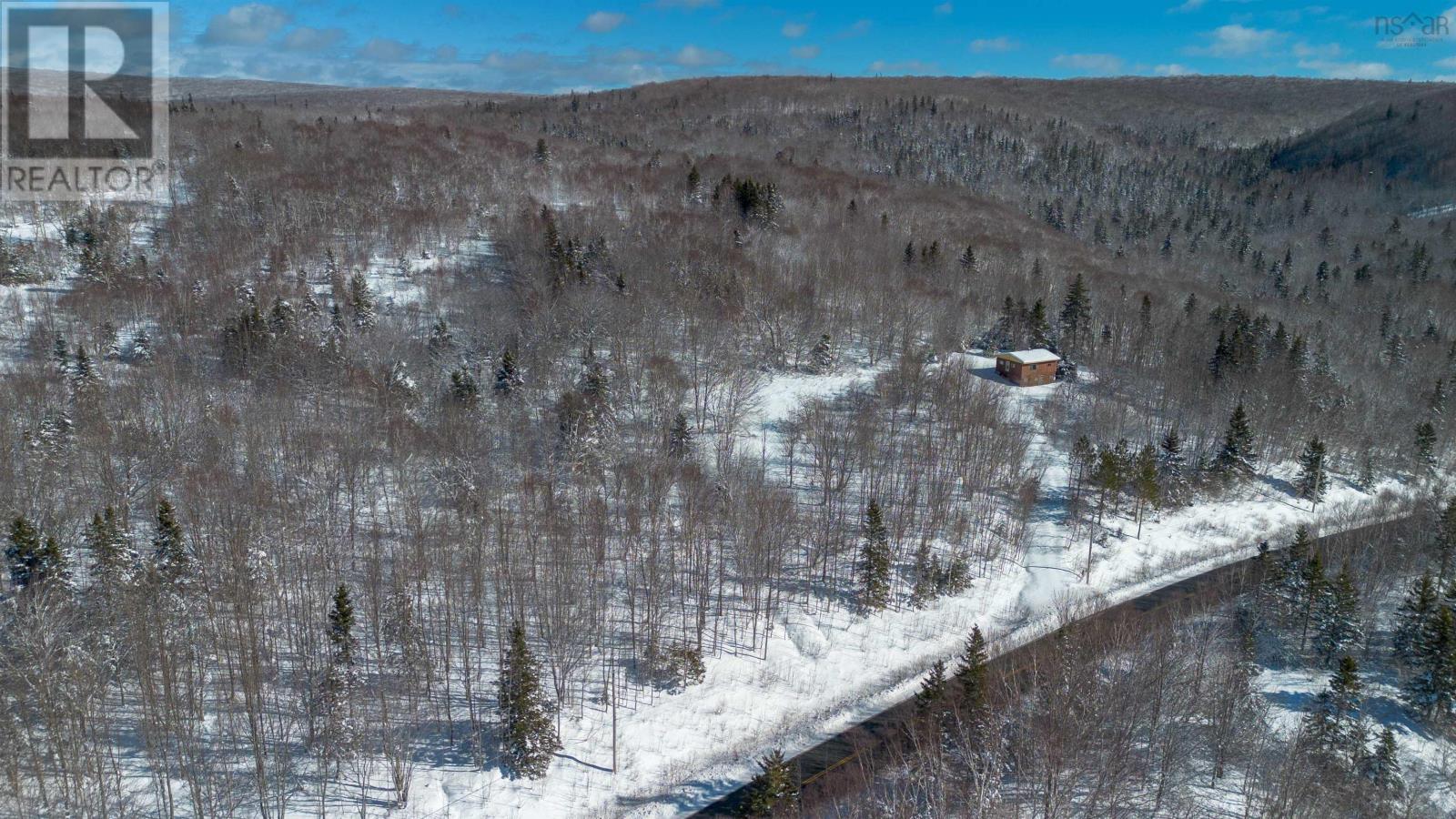 2322 395 Highway, East Lake Ainslie, Nova Scotia  B0E 3M0 - Photo 3 - 202603588