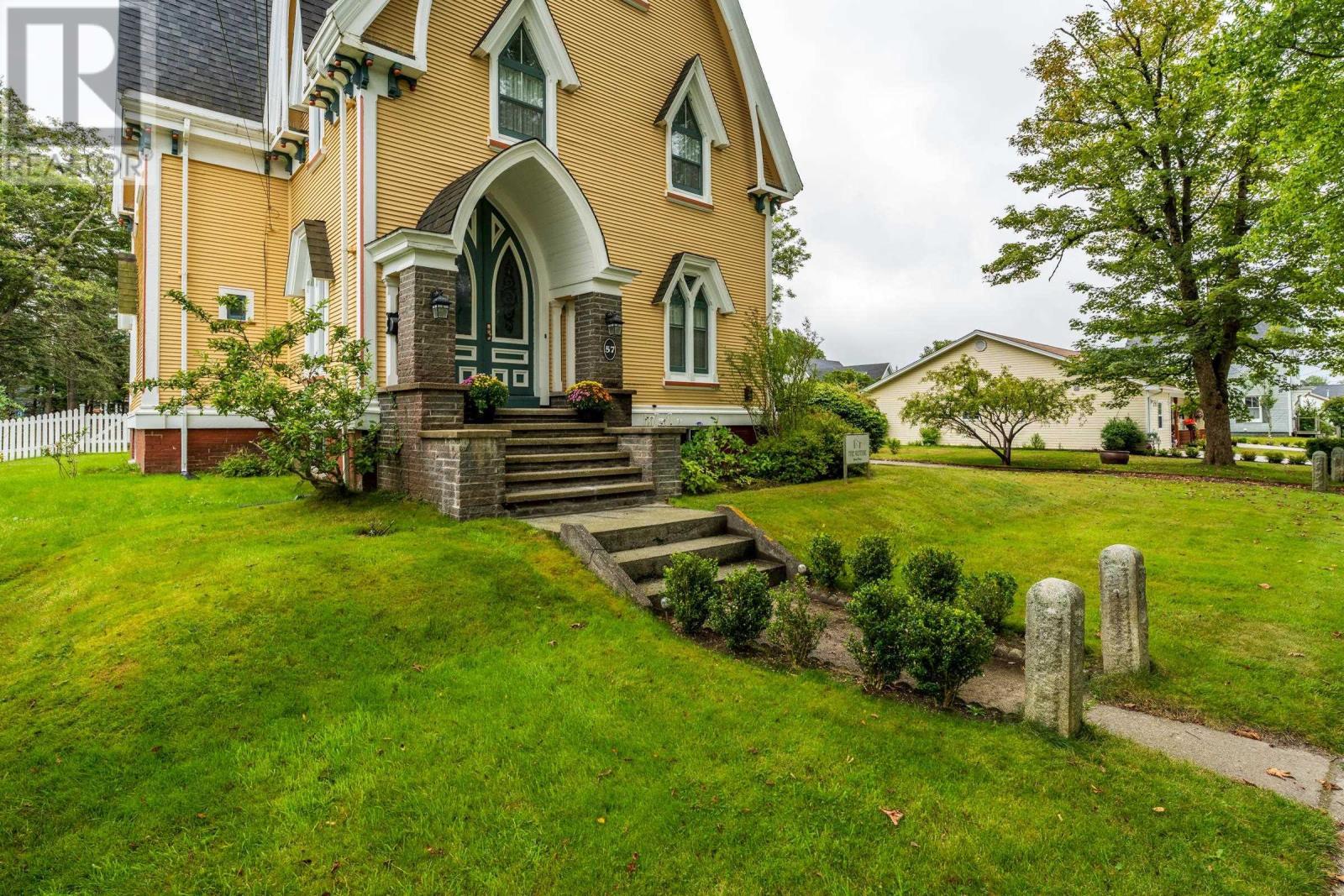 57 William Street, Yarmouth, Nova Scotia  B5A 1Y4 - Photo 3 - 202603598