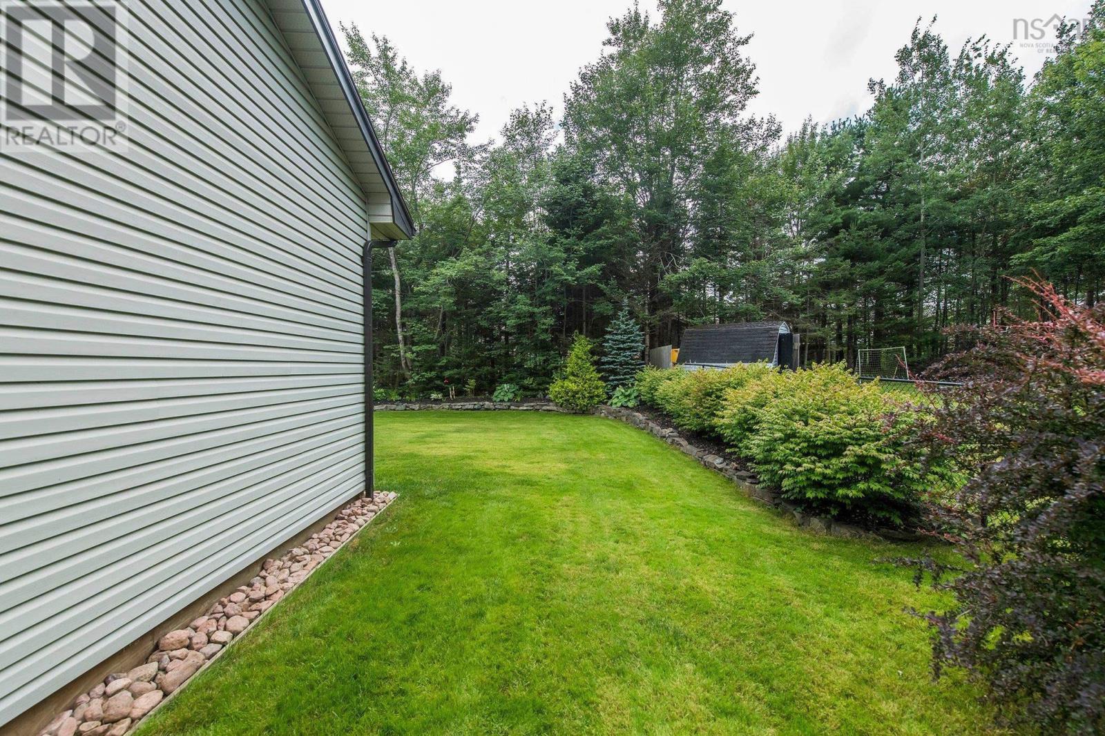 59 Poplar Drive, Lantz, Nova Scotia  B2S 1X4 - Photo 38 - 202603606