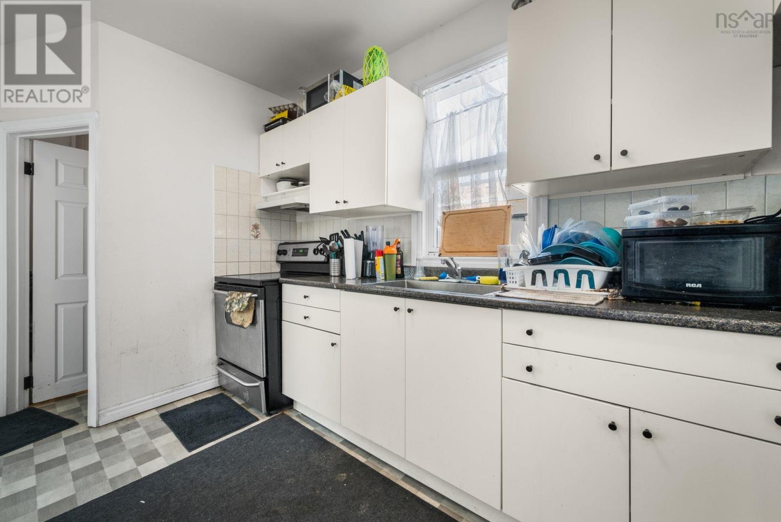 6430 Quinpool Road, Halifax, Nova Scotia  B3L 1A8 - Photo 11 - 202603641