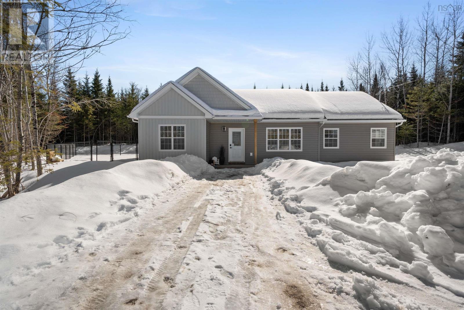 420 Lays Lake Road, Meaghers Grant, Nova Scotia  B0N 1V0 - Photo 2 - 202603751