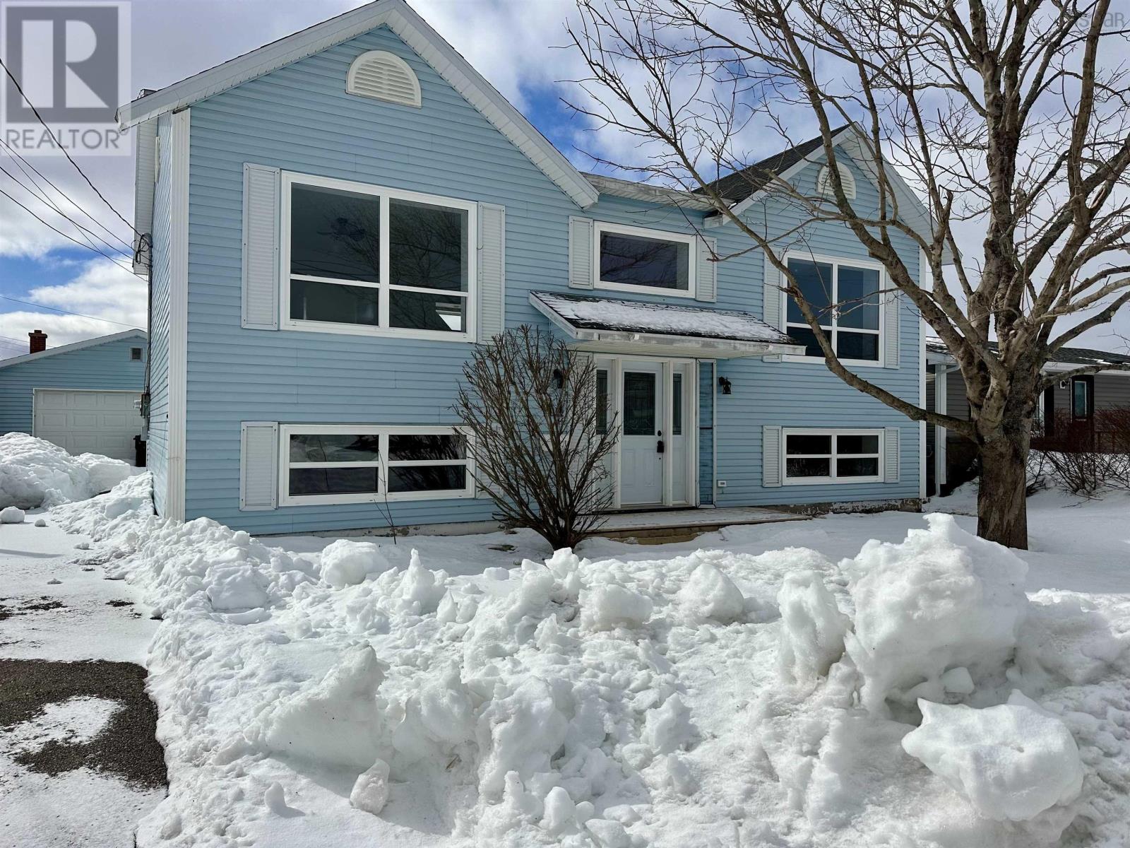 14 Crescent Drive, Glace Bay, Nova Scotia  B1A 2J4 - Photo 2 - 202603843