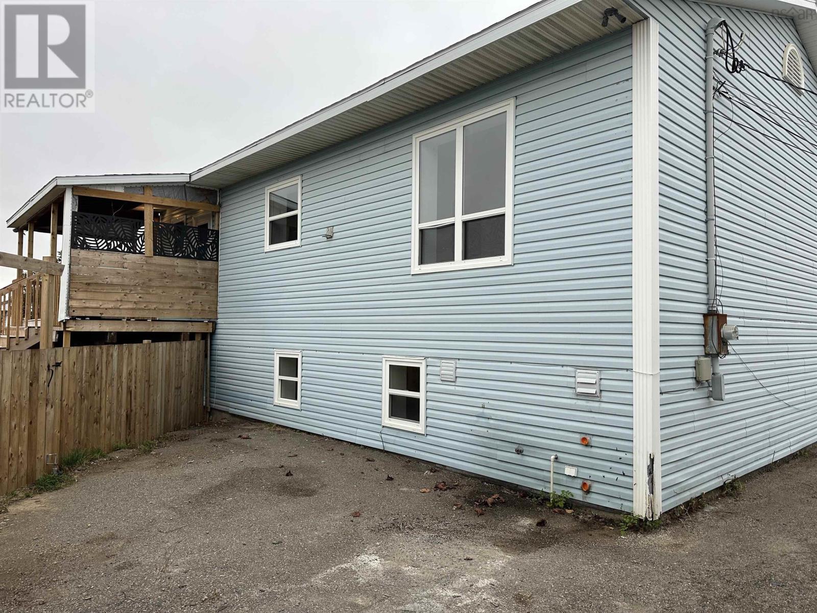 14 Crescent Drive, Glace Bay, Nova Scotia  B1A 2J4 - Photo 3 - 202603843