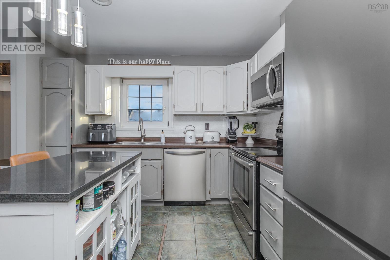 2182 New Waterford Highway, South Bar, Nova Scotia  B1N 3H7 - Photo 10 - 202603844