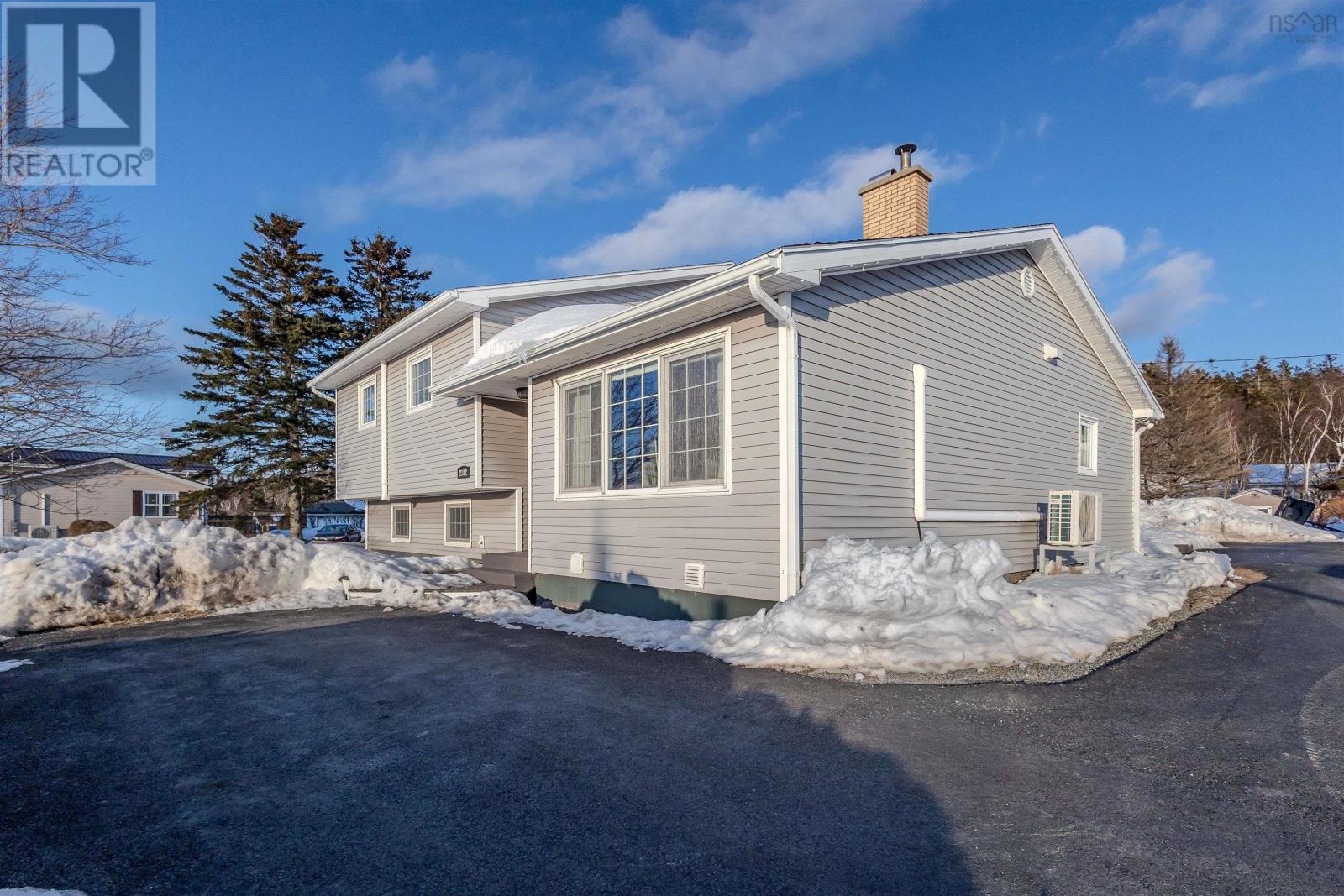 2182 New Waterford Highway, South Bar, Nova Scotia  B1N 3H7 - Photo 2 - 202603844